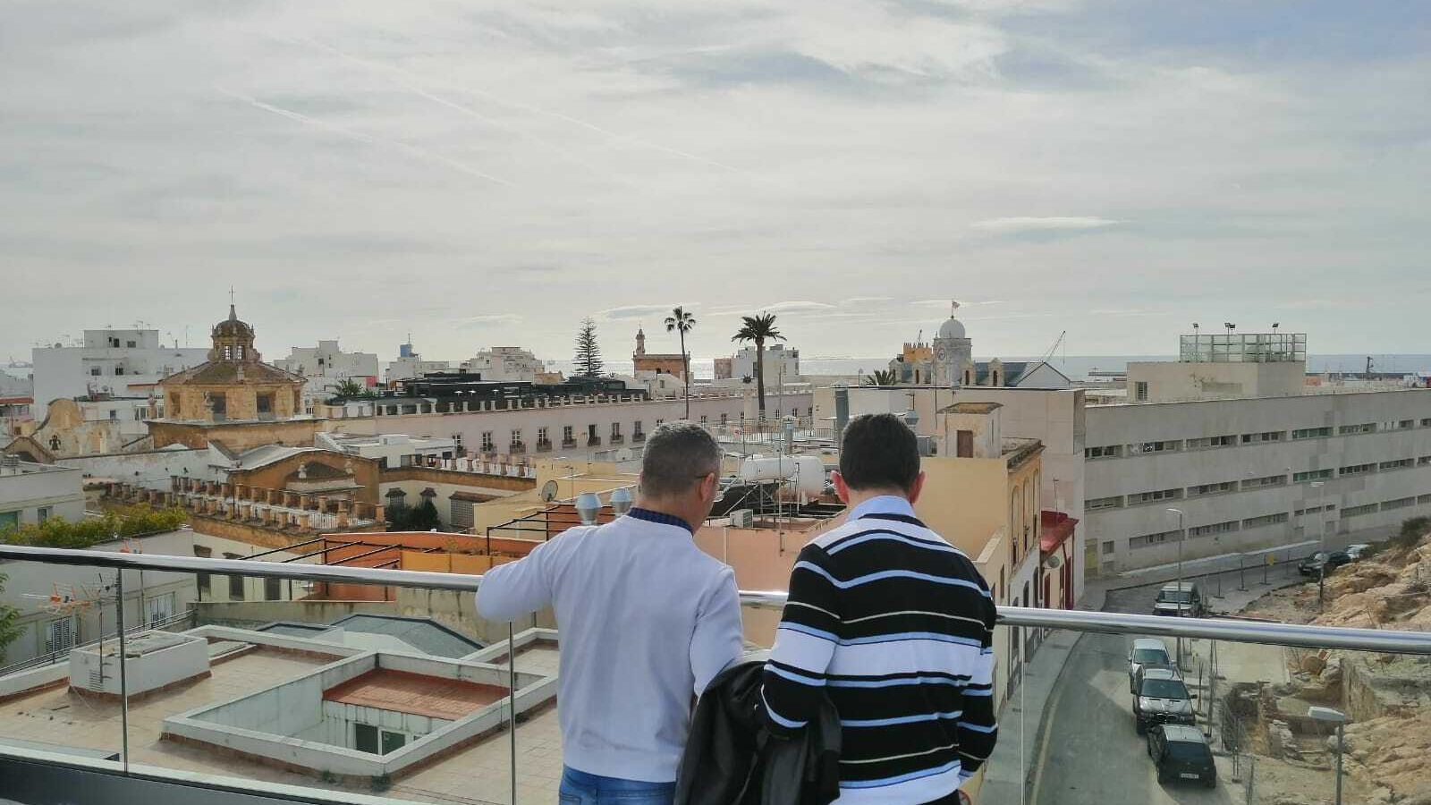 Vistas a la Plaza Vieja y convento de Las Claras