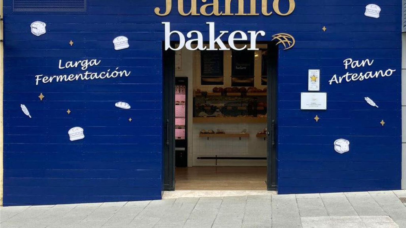 Juanito Baker sustituye al Obrador de Juanito en Alcaucín.