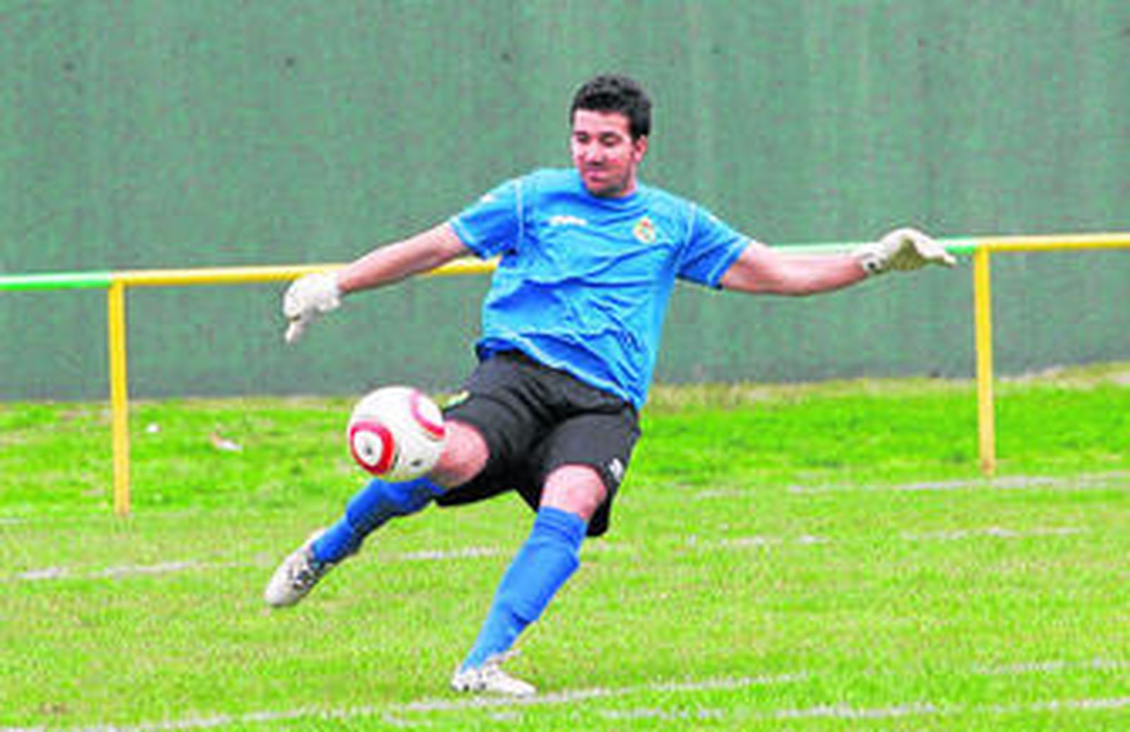 Tamarit, en un partido de la presente campaña.