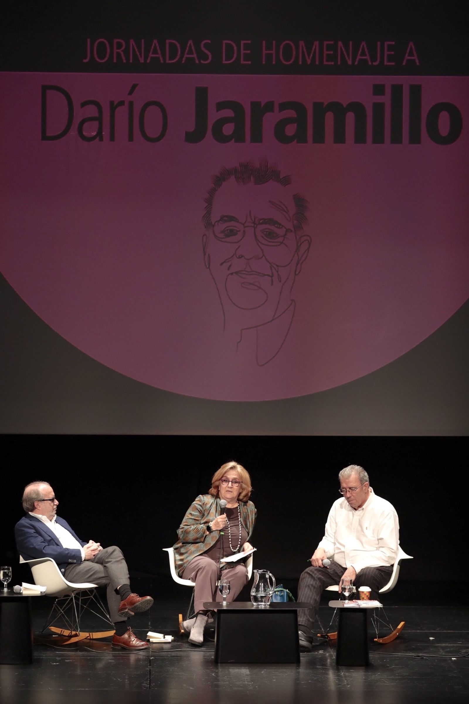 Charla entre Manuel Borrás, María Luisa Blanco y Darío Jaramillo.