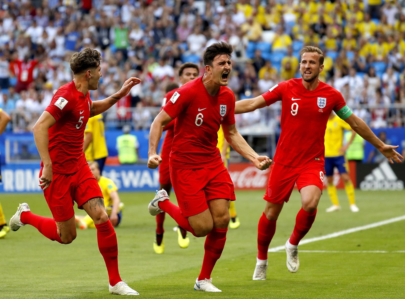Maguire celebra su gol a Suecia.