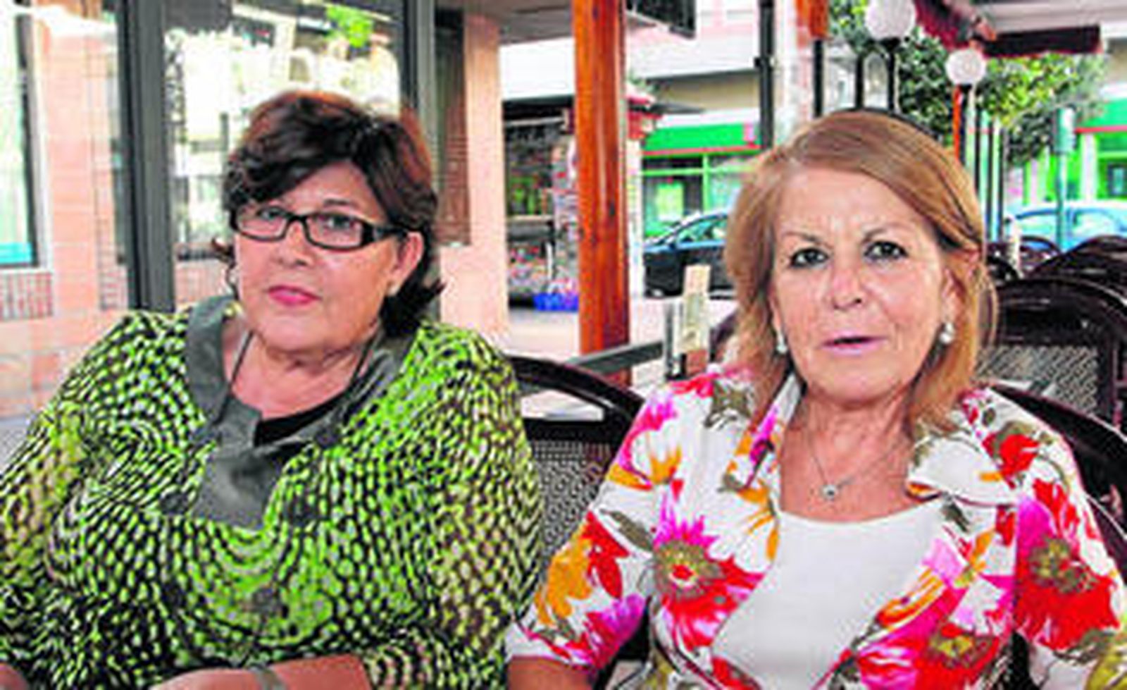 Mercedes Gómez y Mari Carmen Céspedes, presidenta y secretaria de la Familia Vicenciana.