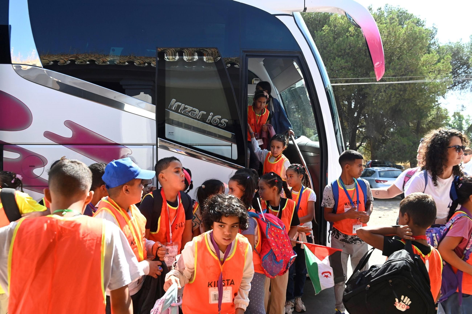 La llegada de los niños saharauis a Córdoba, en imágenes