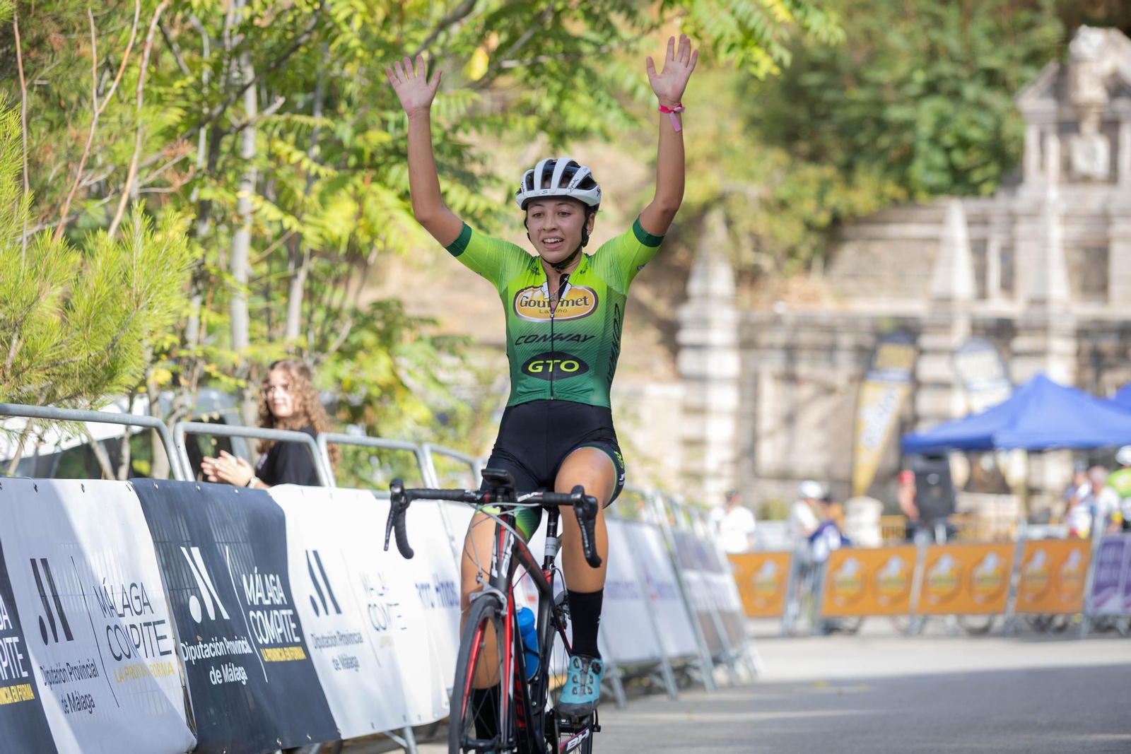 Carmen Martín y Víctor Manuel Fernández se imponen en la XL Subida a la Reina 