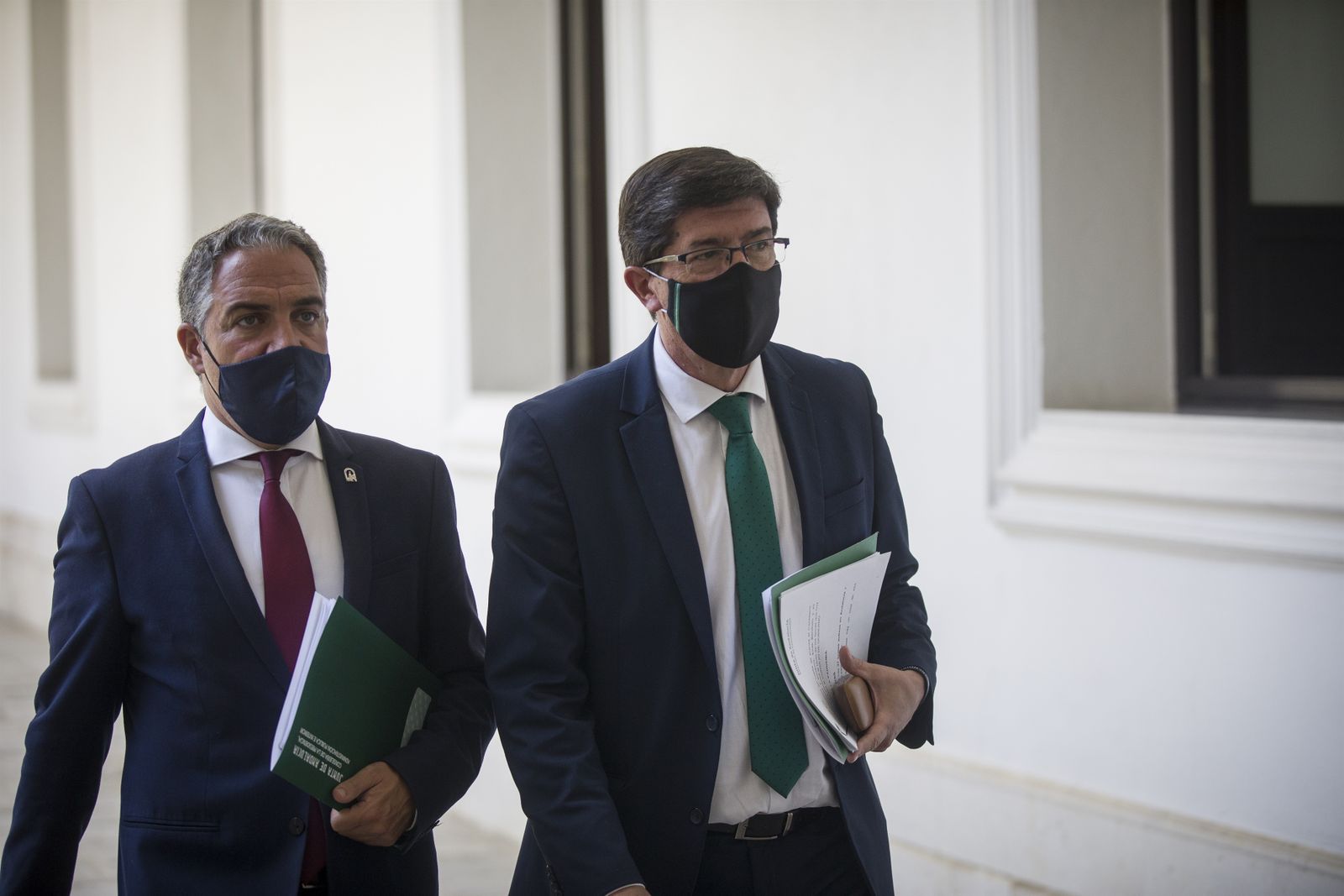 Juan Marín, de camino a la rueda de prensa tras el Consejo de Gobierno.