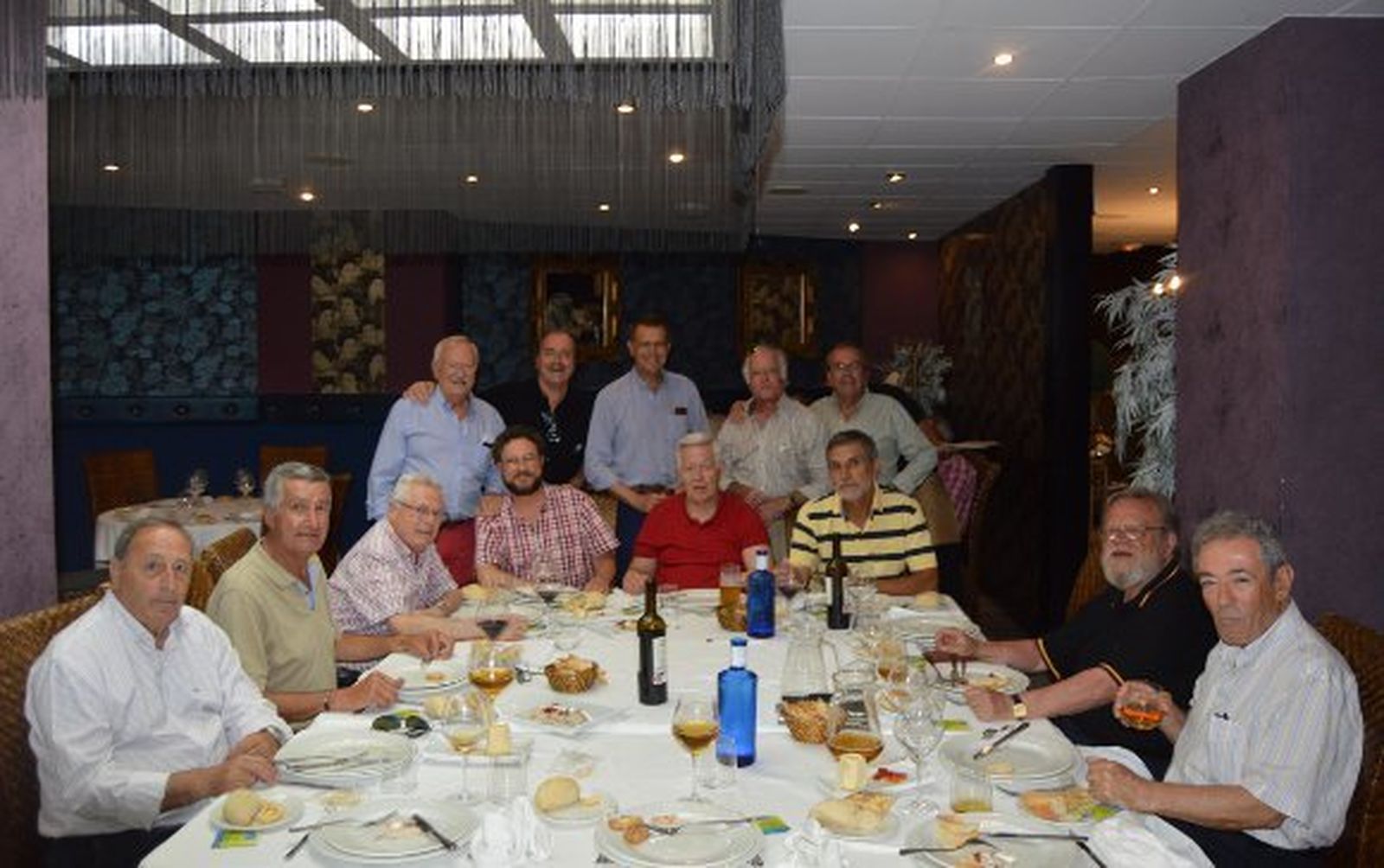 Manolo Solorzano, Pepe García Martín, Manolo Barquín, Ángel Müller, Juan Barbero, Pepe Vázquez, Antonio Villanueva, Tony Them, Miguel Ángel Huguet, Ramón Cózar, José Guillermo Wagner y  Domingo Vázquez.  Foto: Ignacio Casas de Ciria
