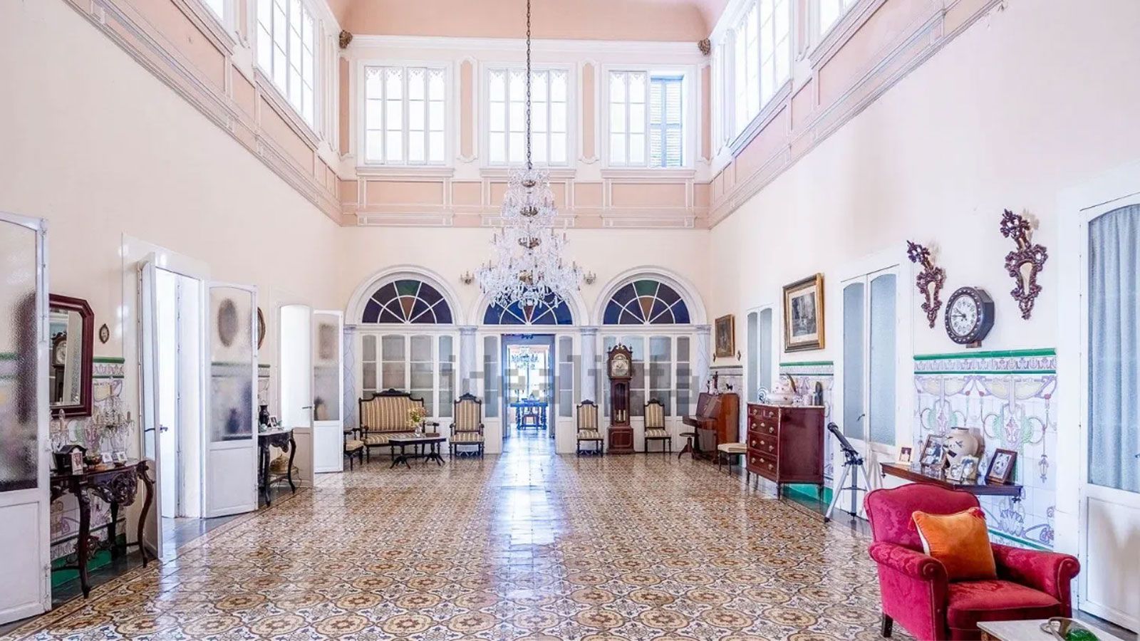 Gran salón principal de la casa a la venta en Puerto Real.