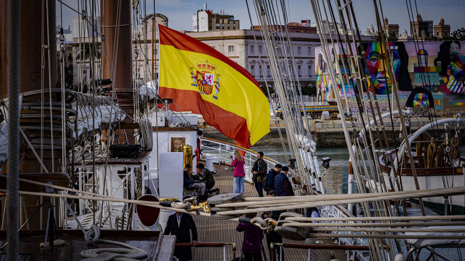 Las imágenes del renovado 'Juan Sebastián de Elcano': Un paseo por el buque escuela