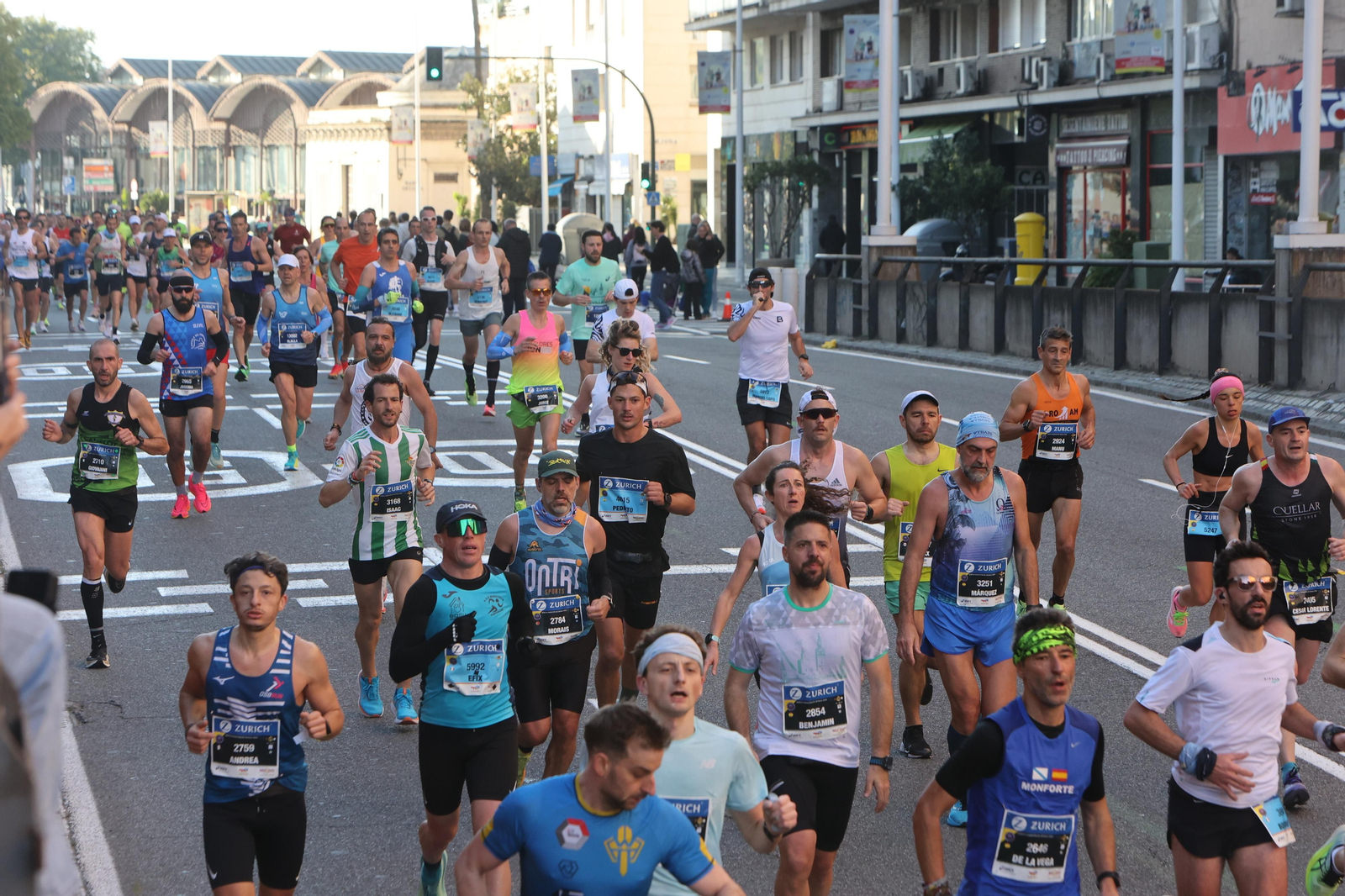 Búscate en la Zurich maratón de Sevilla