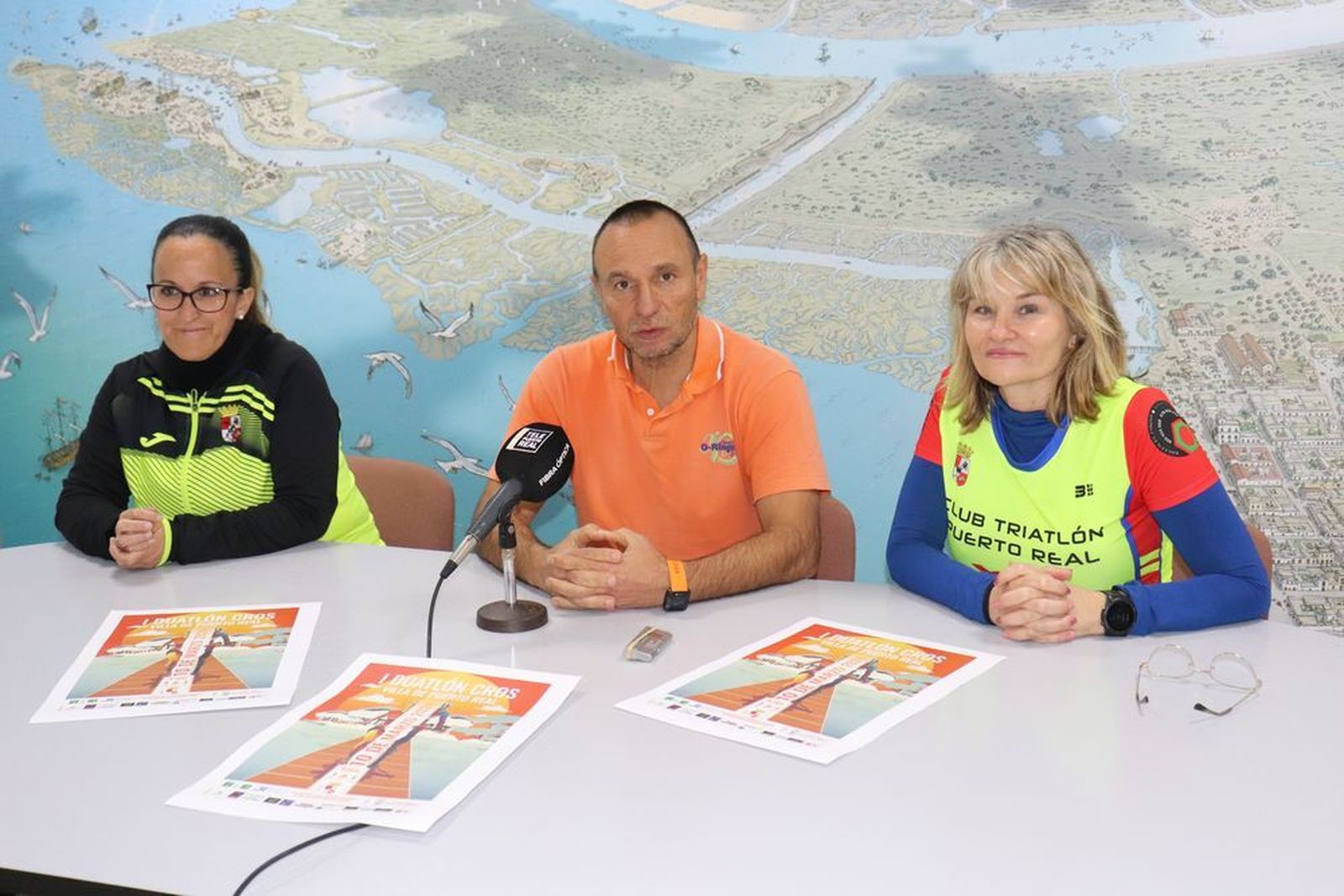 Verónica Blanco, José Luis Rodríguez e Isabel Canca en la presentación del I Duatlón Cros