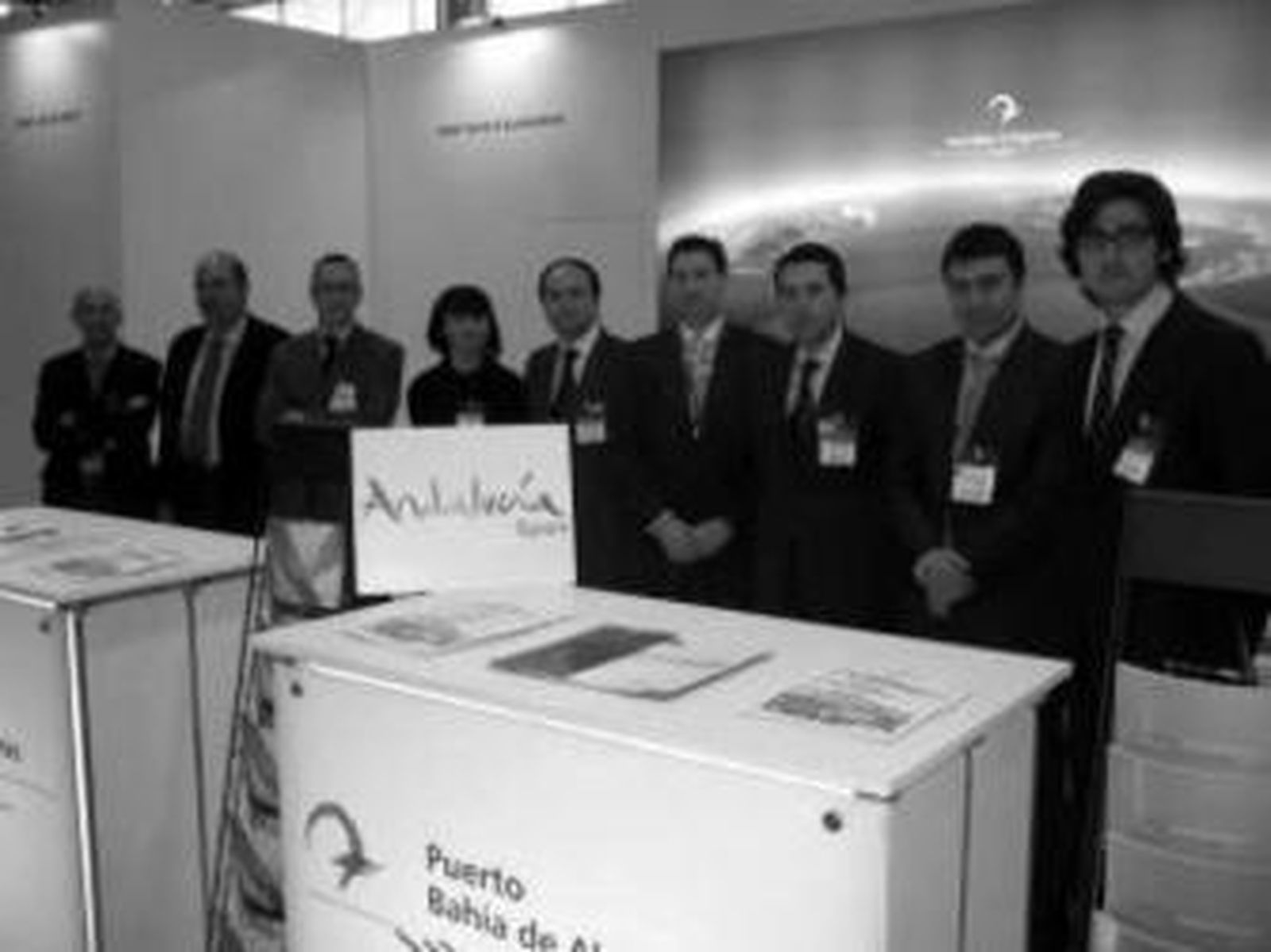 La delegación del Puerto en la última feria, en París.