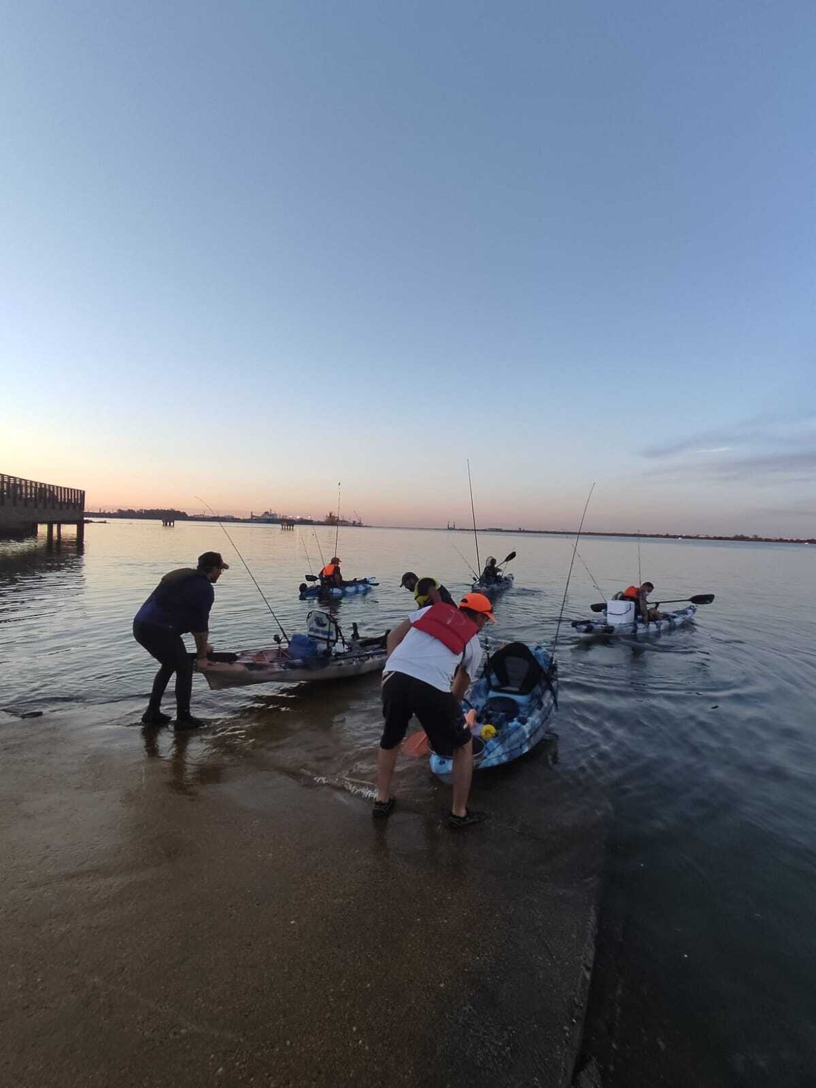 La competición de pesca en kayak que se celebró en el RCMH