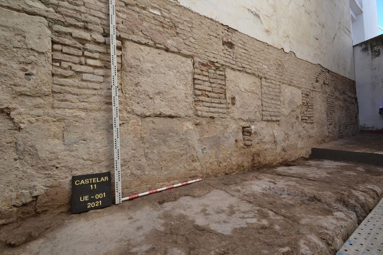 La muralla islámica de la calle Castelar.