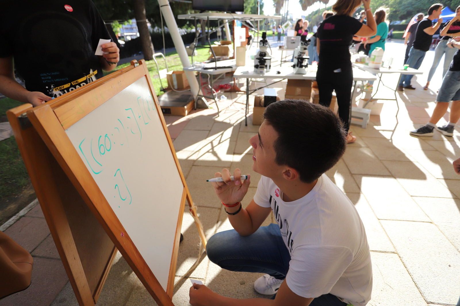 Imágenes de la inauguración de la Noche Europea de los Investigadores