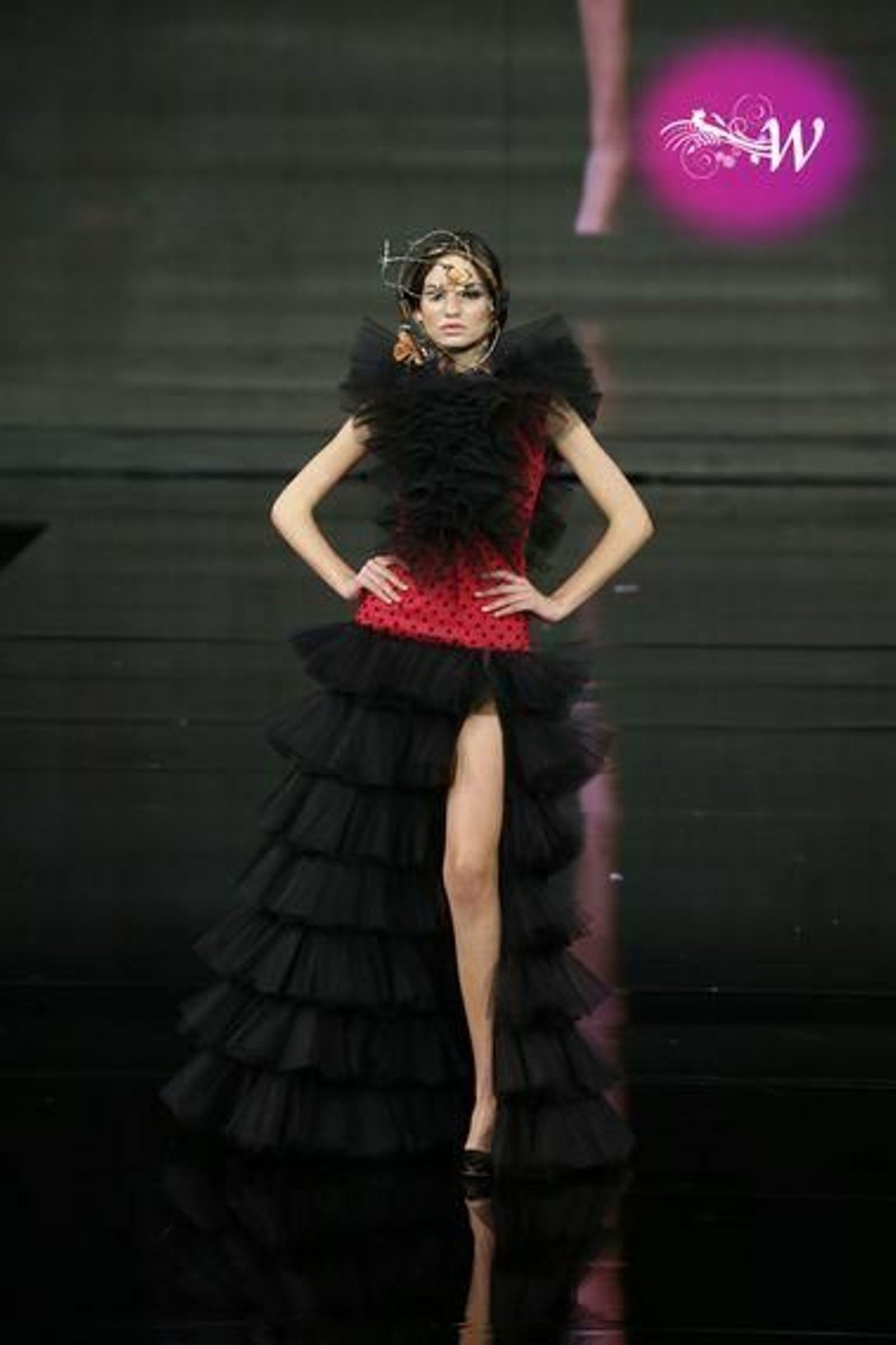 Así ha sido el desfile de Gil Ortiz en SIMOF 2020, todas las fotos de su colección de flamenca
