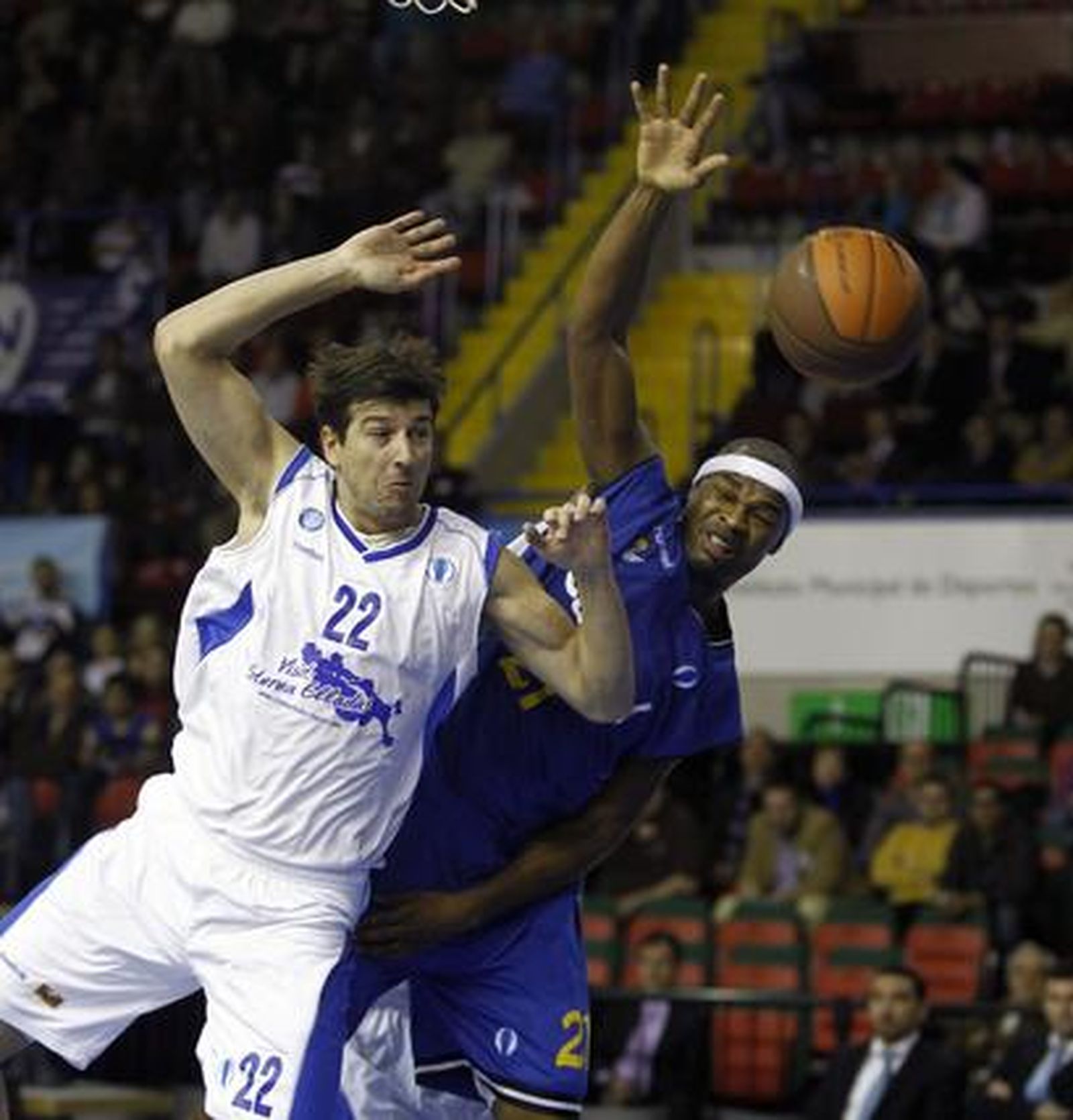 El Cajasol gana en San Pablo al Panellinios en el quinto partido del 'Last 16' de la Eurocup. / Antonio Pizarro