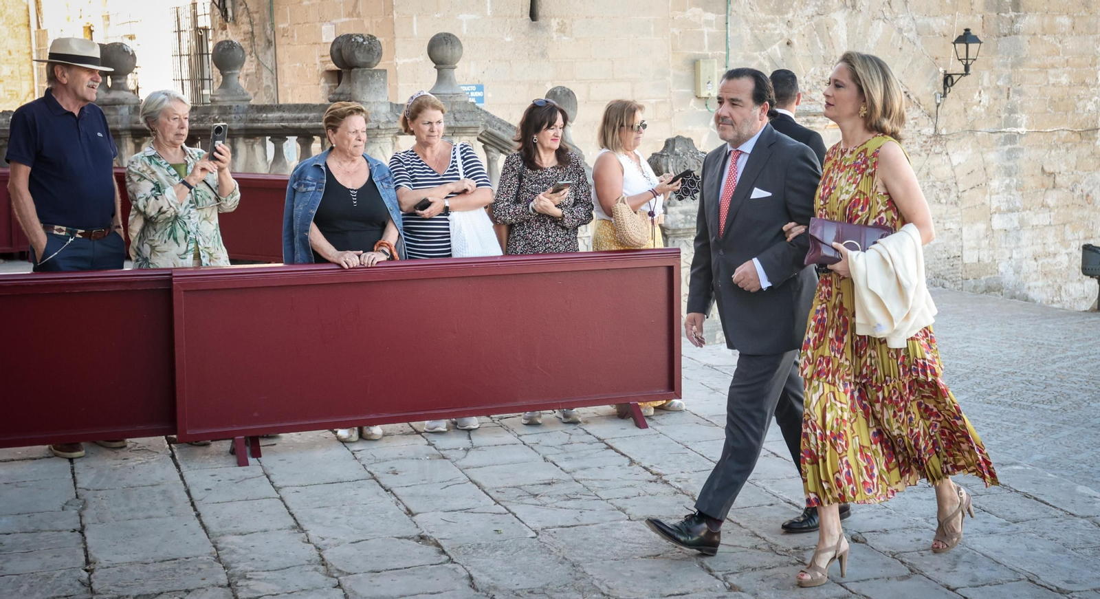 Imágenes de los asistentes a la boda de Ana Cristina Portillo Domecq en la Catedral de Jerez Imágenes de los asistentes a la boda de Ana Cristina Portillo Domecq en la Catedral de Jerez