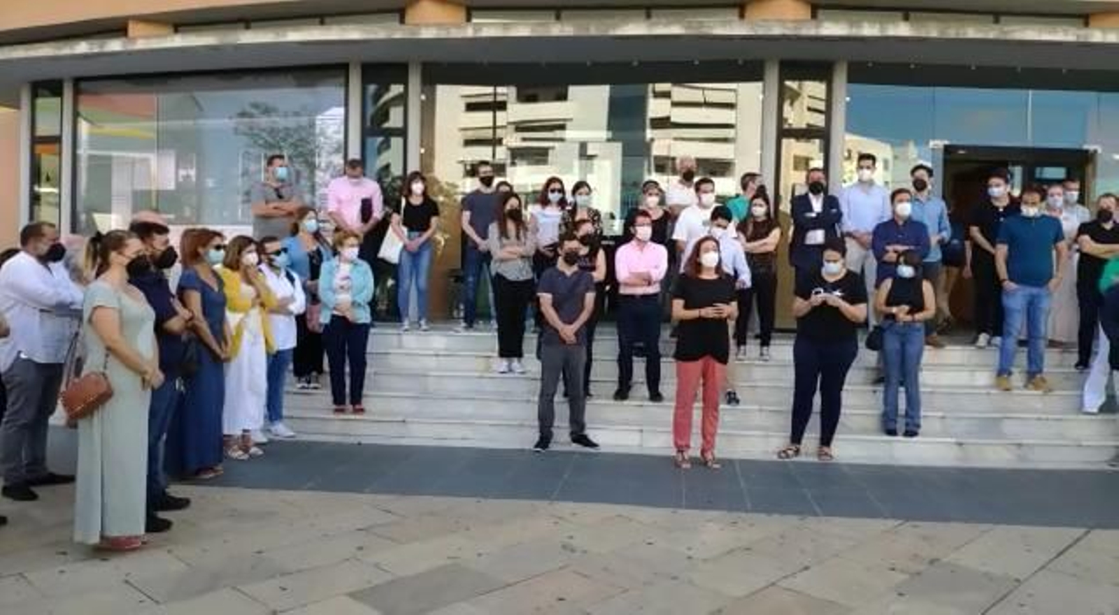 Minuto de silencia para homenajear a Alicia Rodríguez. Minuto de silencia para homenajear a Alicia Rodríguez.