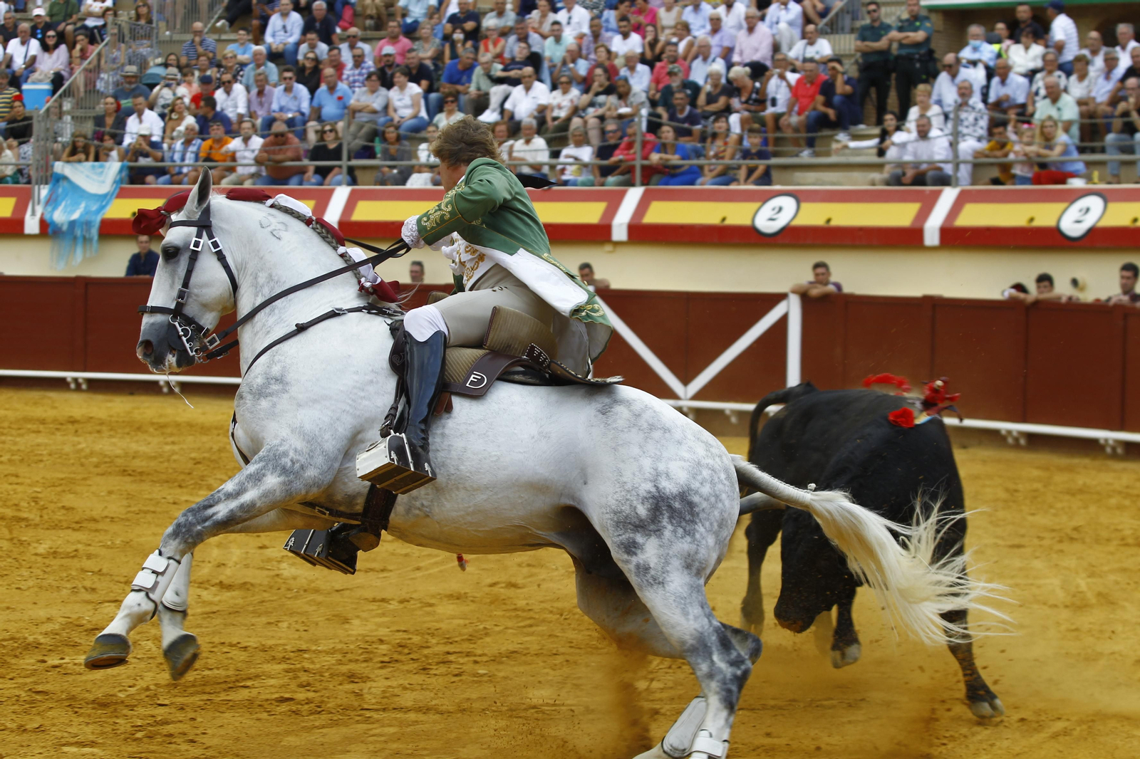 Imágenes de la corrida de rejones en la Feria taurina de Vera 2022