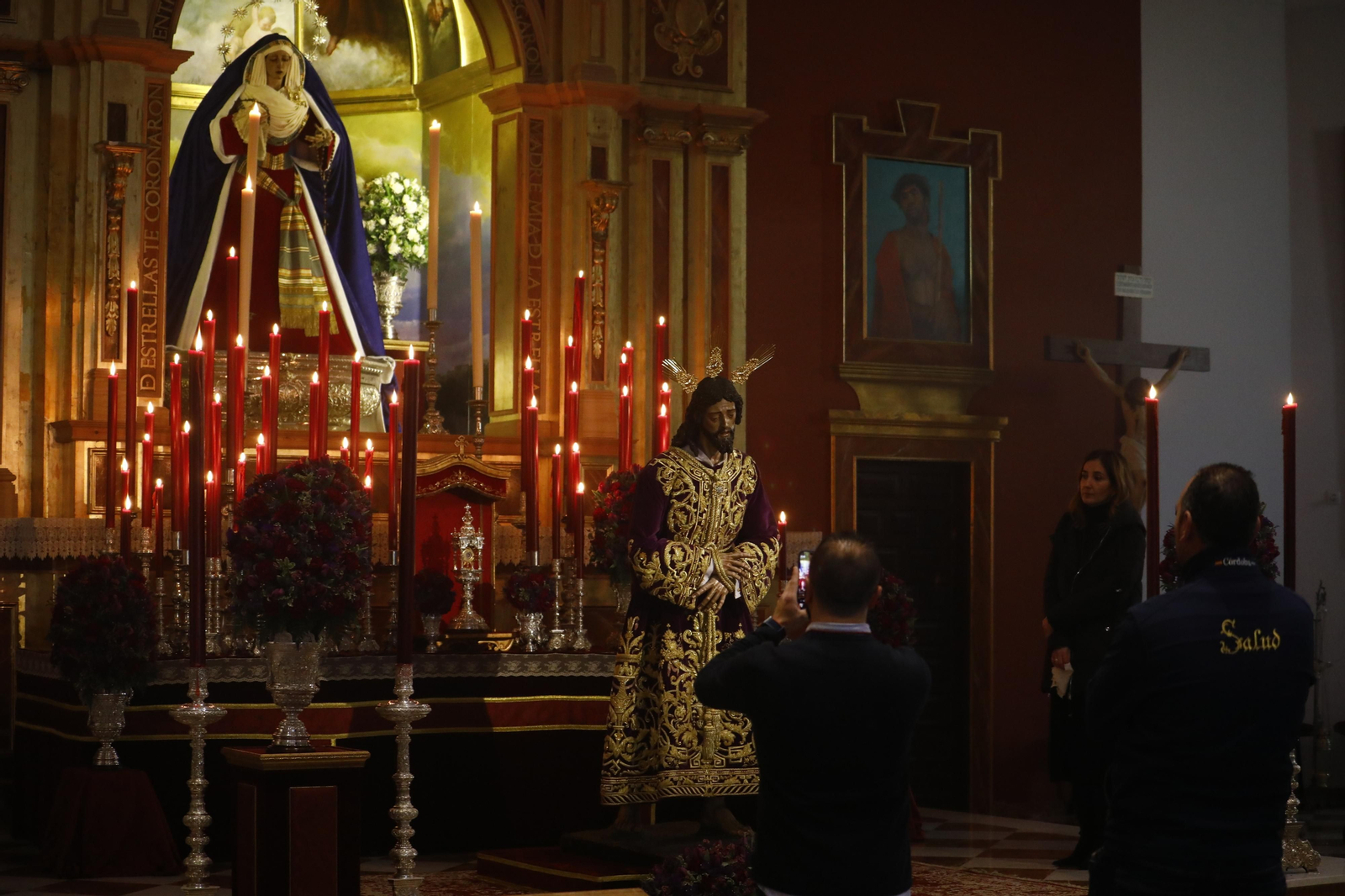 El besamanos al Señor de la Redención de Córdoba, en imágenes