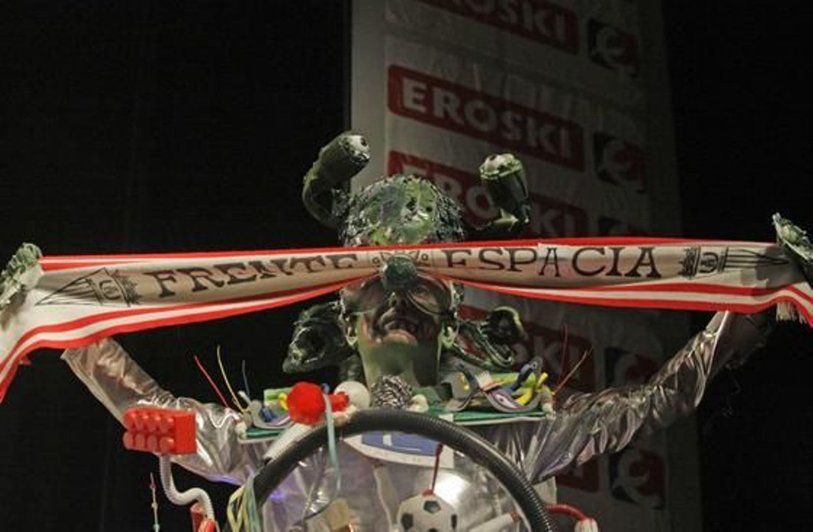 Chirigota 'Los que van despacio para examinarse en Marte, si vamos de marcianos, ¿qué pasa?./Erasmo Fenoy

Foto: Erasmo  Fenoy