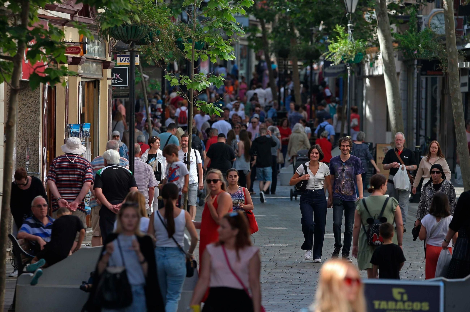 la principal calle comercial de Gibraltar.