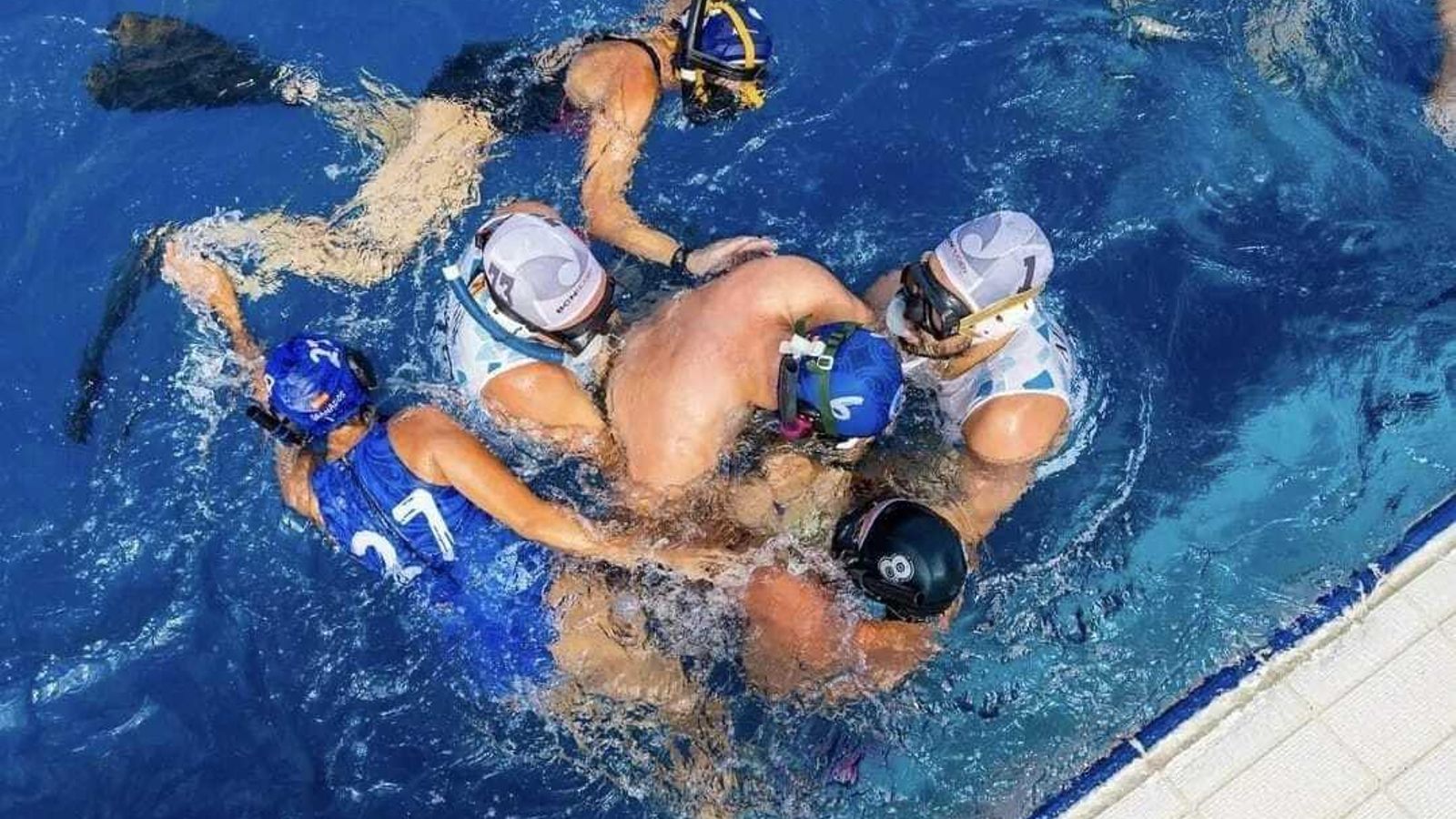 El CD Escualos en plena acción