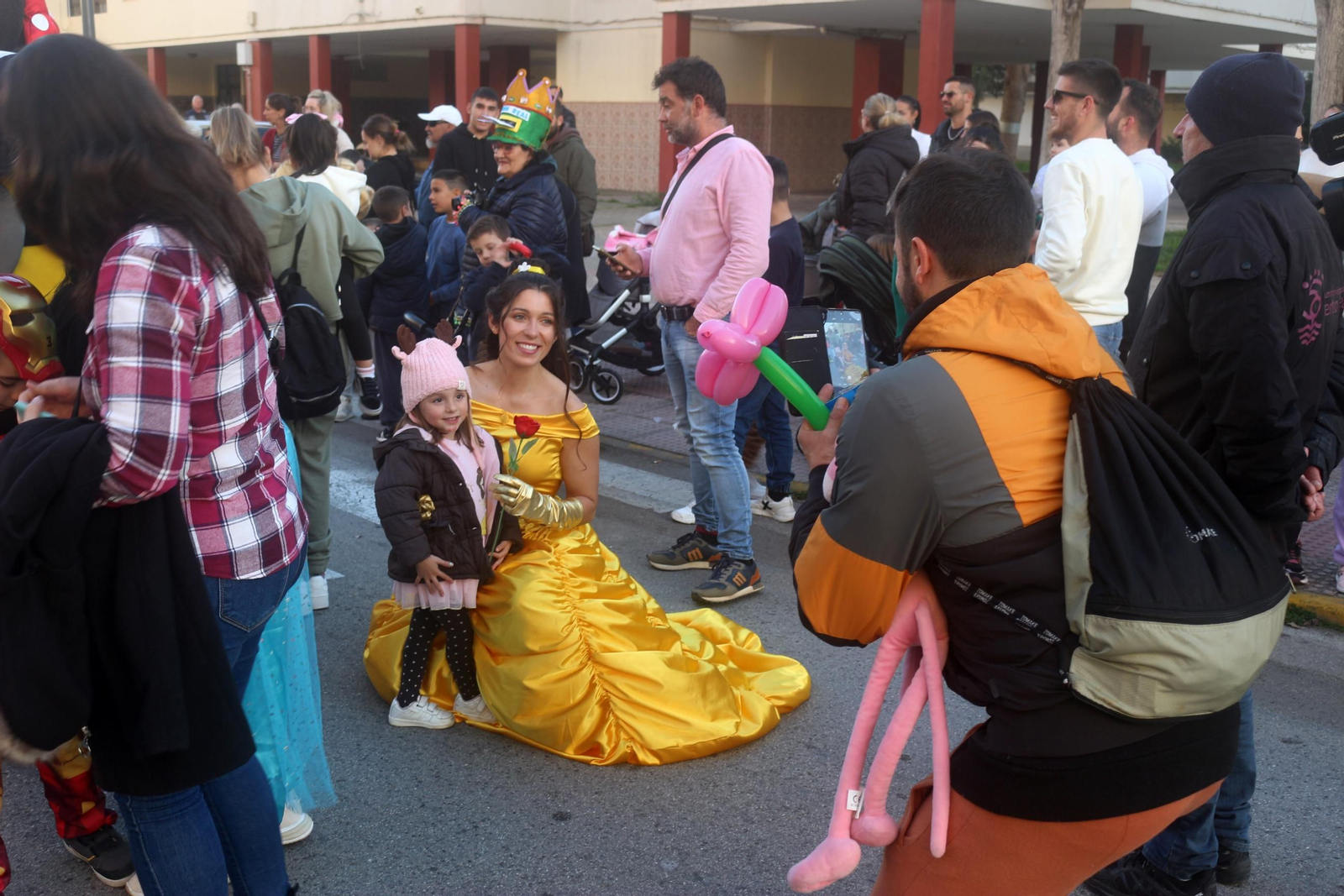 Así ha vivido el Río San Pedro su  original 'Cabalgata de la Ilusión'