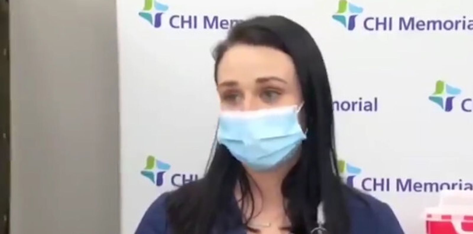 La enfermera, durante la entrevista.