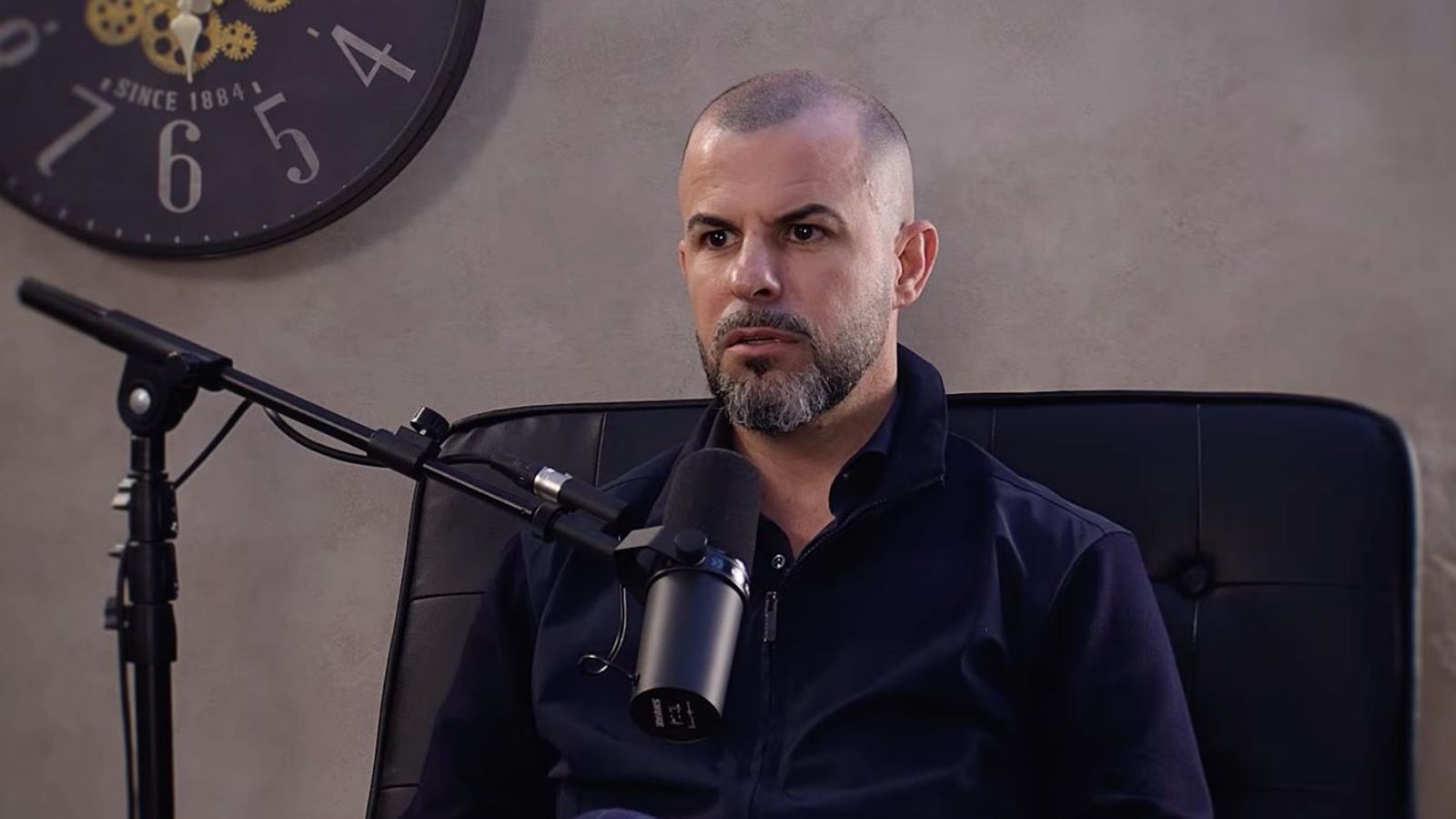 Manu Fajardo en la entrevista con el podcast 'Somos Invisibles'