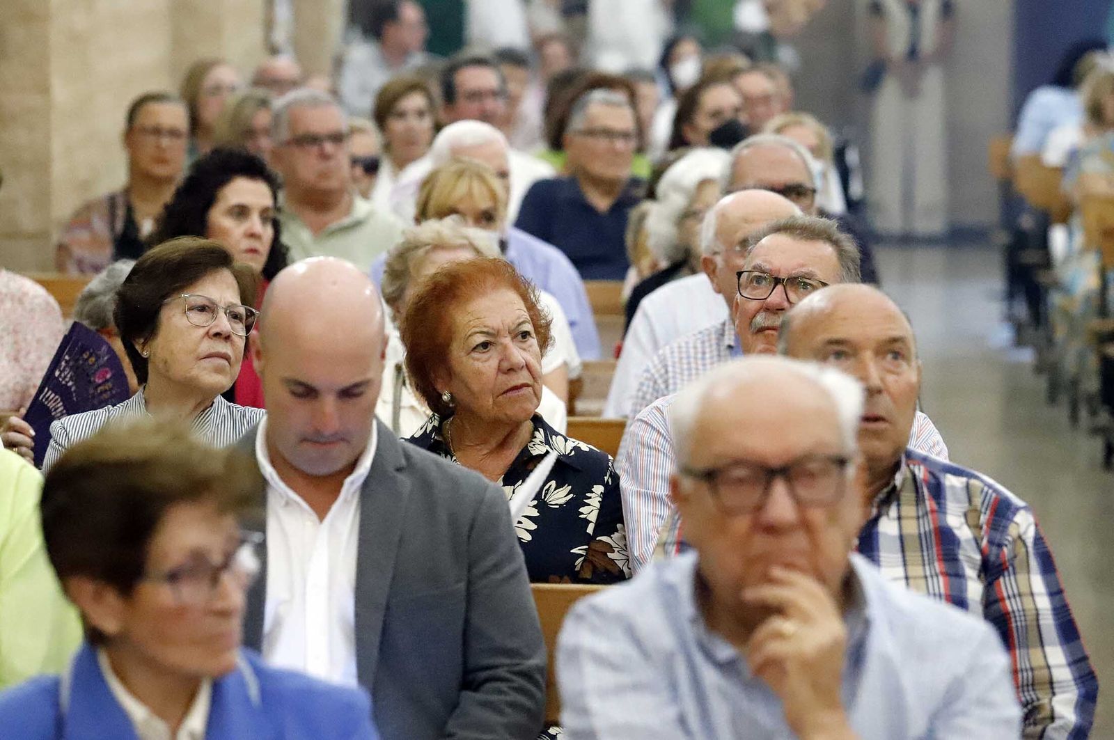 Misa de despedida por jubilación a don Feliciano Fernández Sousa, párroco del Sagrado Corazón de Jesús, en imágenes