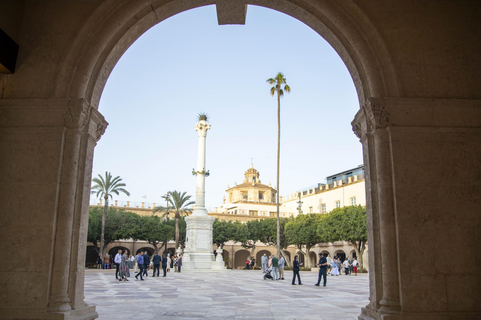 Las imágenes de la inauguración de la Plaza de la Constitución en Almería