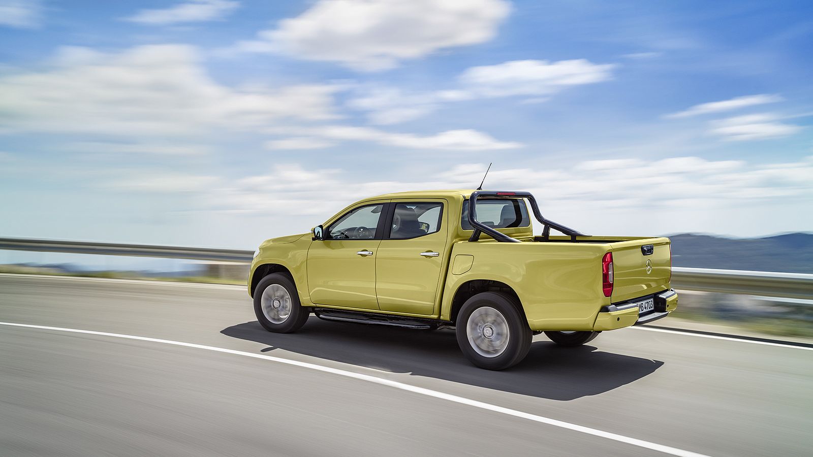 Tiene cinco plazas y puede tirar de 3,5 toneladas.