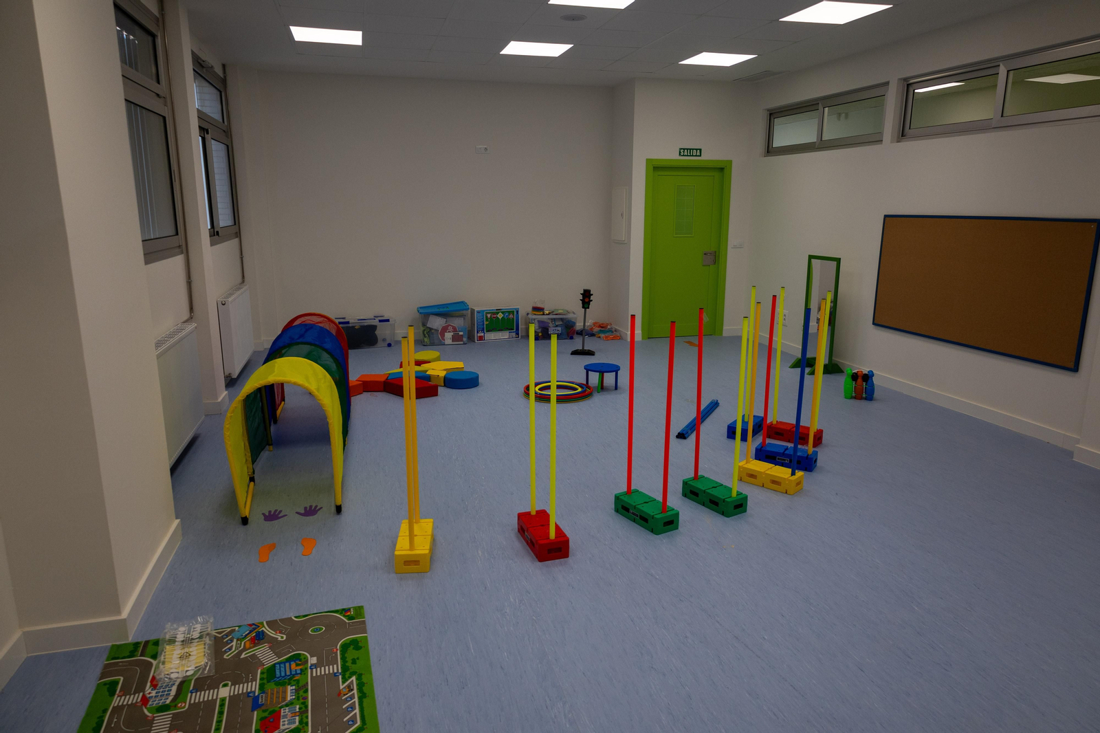 Un recorrido en imágenes por el interior del nuevo colegio del Ensanche Sur en Huelva