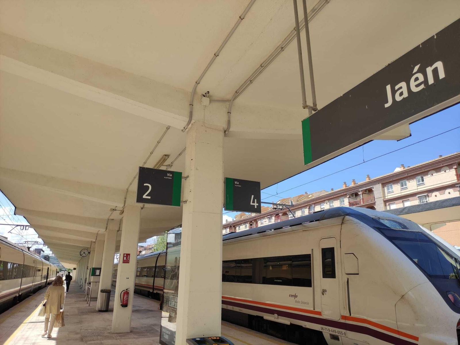 Tren en la estación de Jaén.