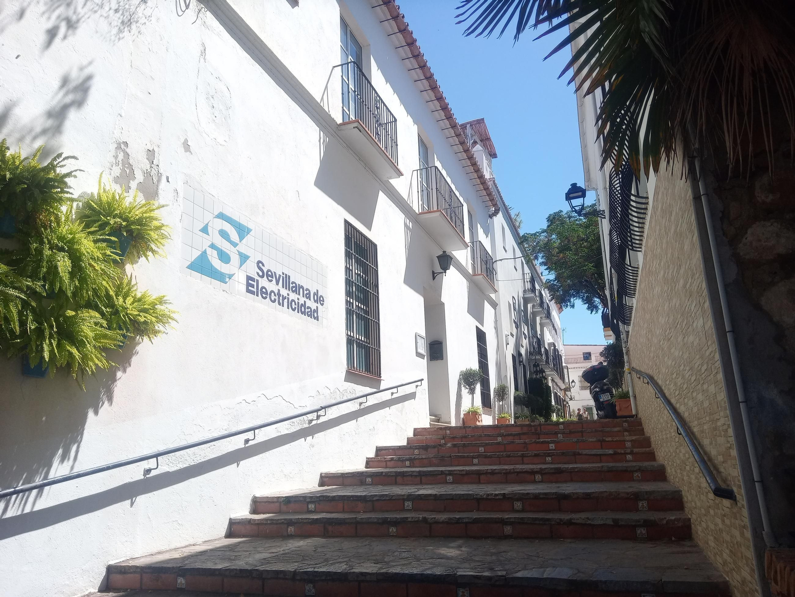 El edificio ubicado en el centro histórico. El edificio ubicado en el centro histórico.