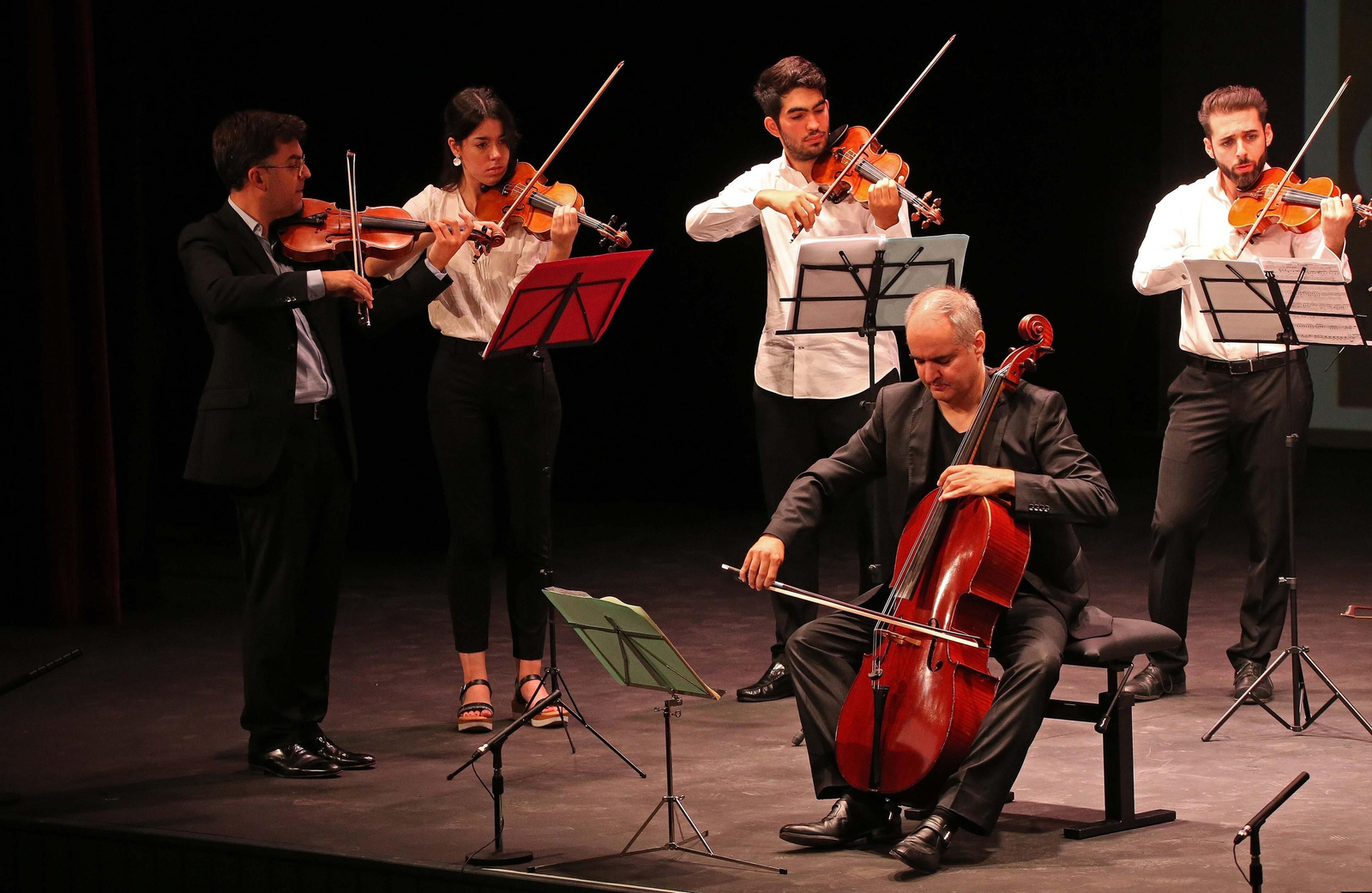 La interpretación de la sinfonía inédita de Aldo Mata, en imágenes