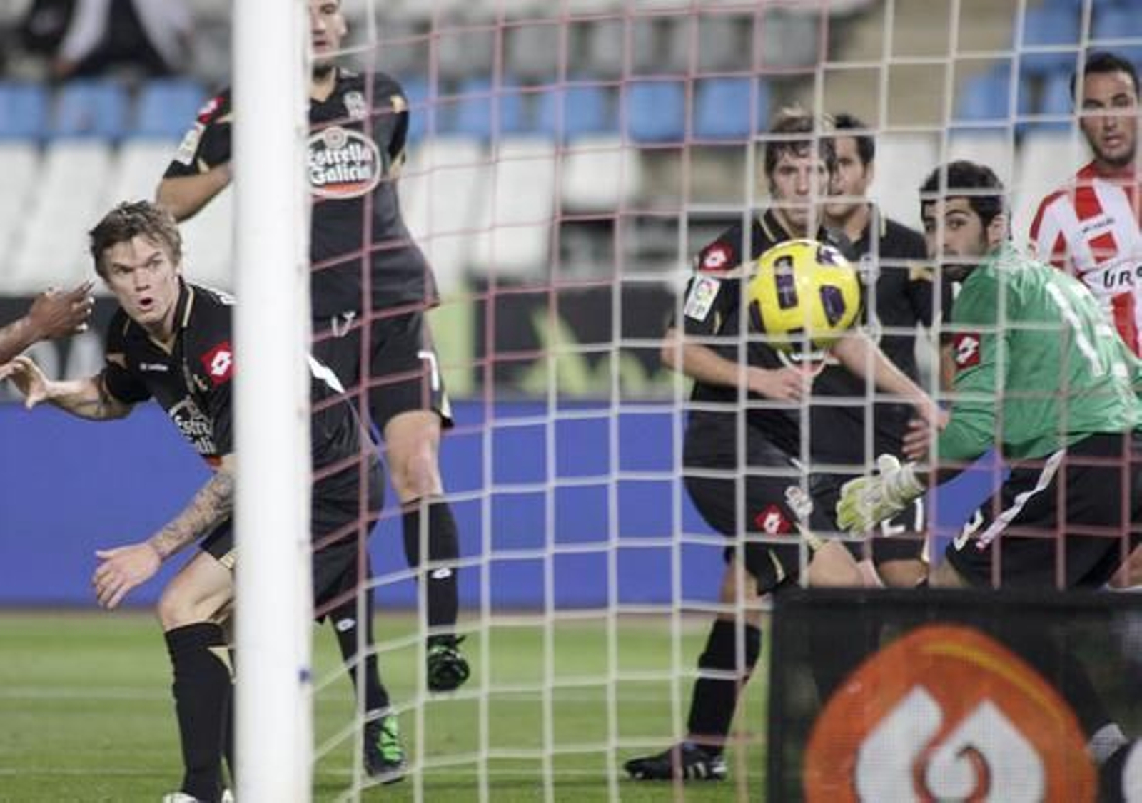 El Almería más cerca de la semifinal.

Foto: Fran Leonardo