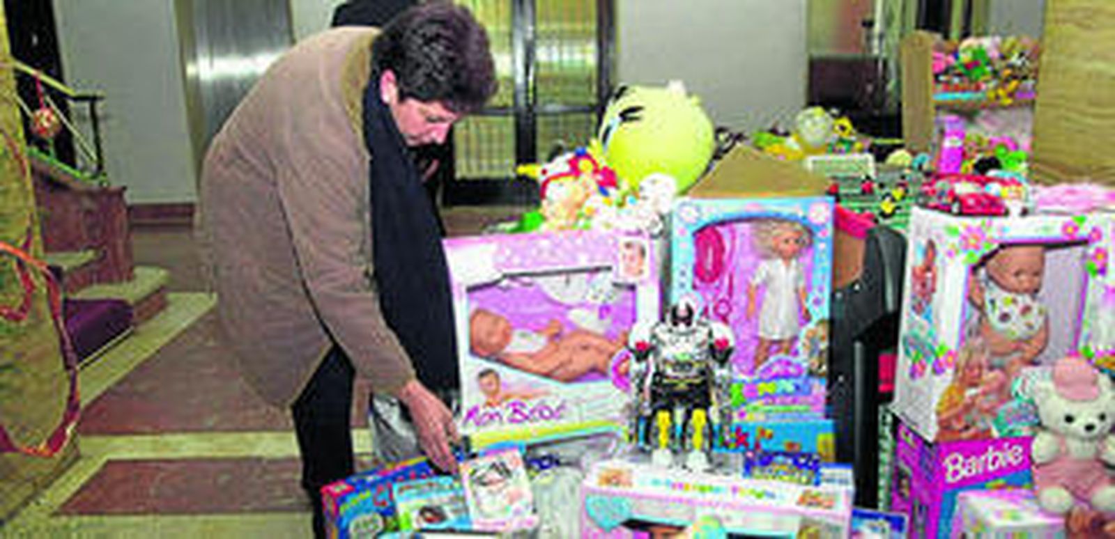 Una de las recogidas de juguetes organizadas por Cruz Roja en Almería.