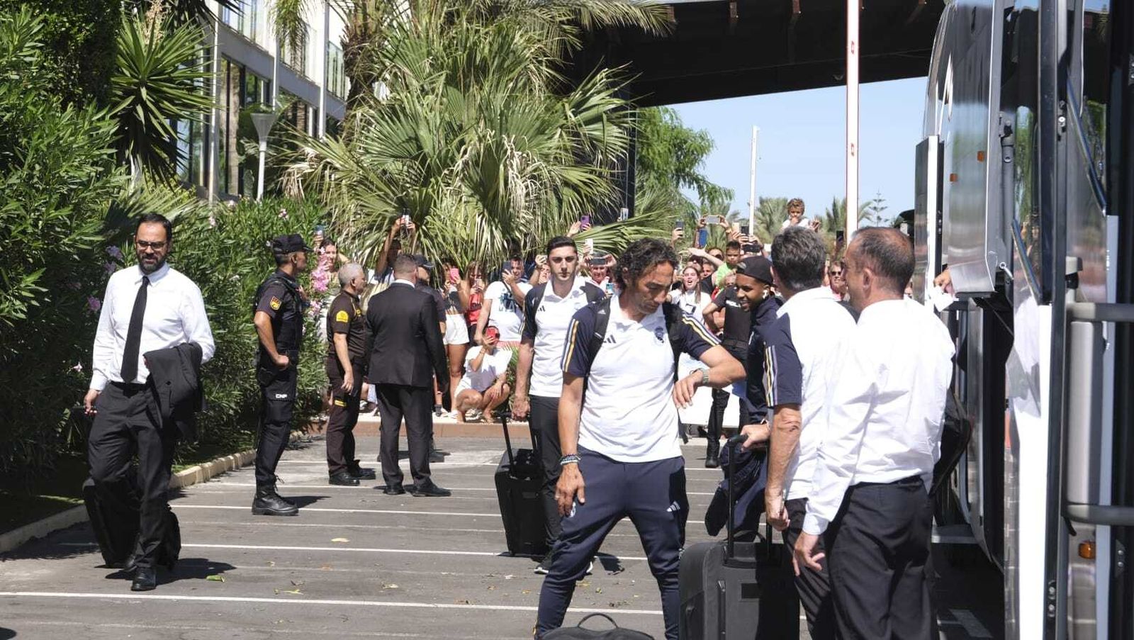 La llegada del Real Madrid a Almería en imágenes