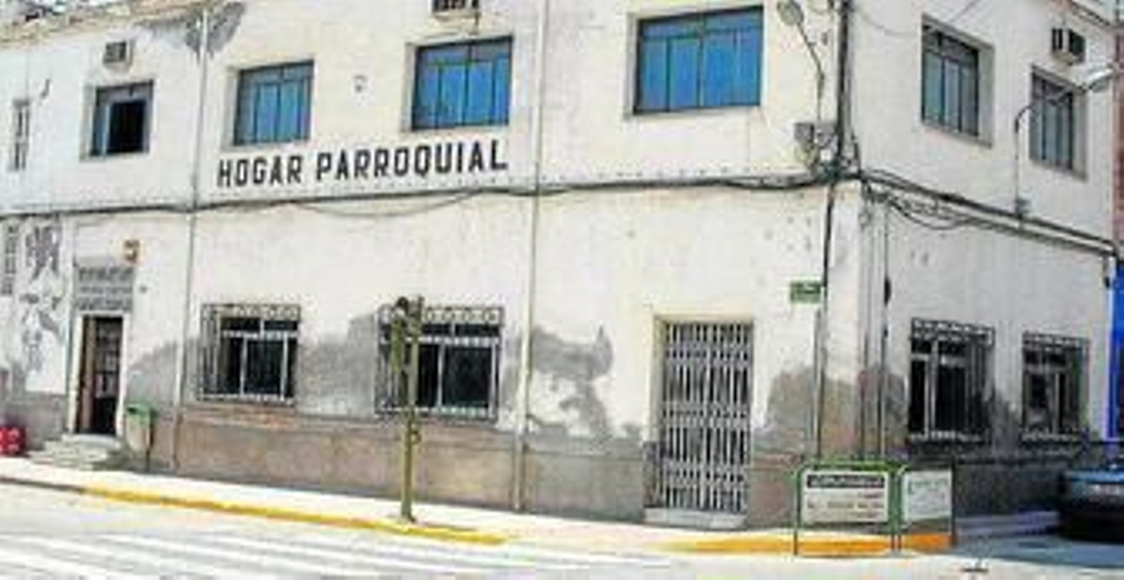 Fachada del inmueble, cerrado a cal y canto.