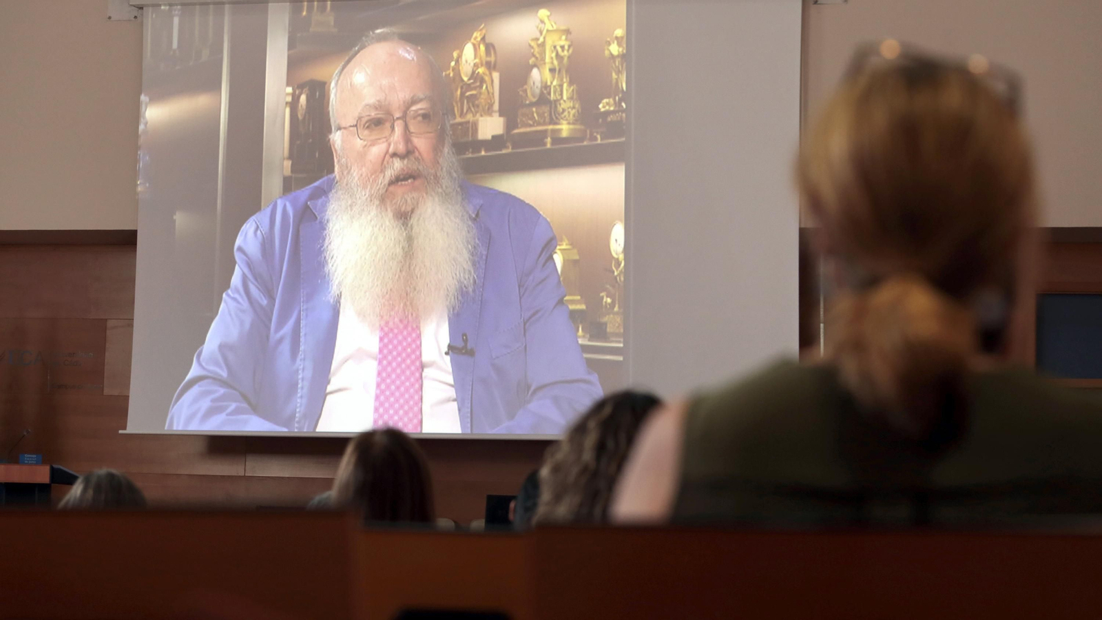Reconocimiento título Póstumo de Consejero de Honor a D. Carmelo García Barroso