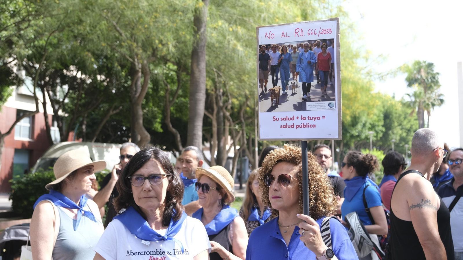 Durante la marcha se evidenció el rechazo rotundo al Real Decreto 666/2023 Durante la marcha se evidenció el rechazo rotundo al Real Decreto 666/2023