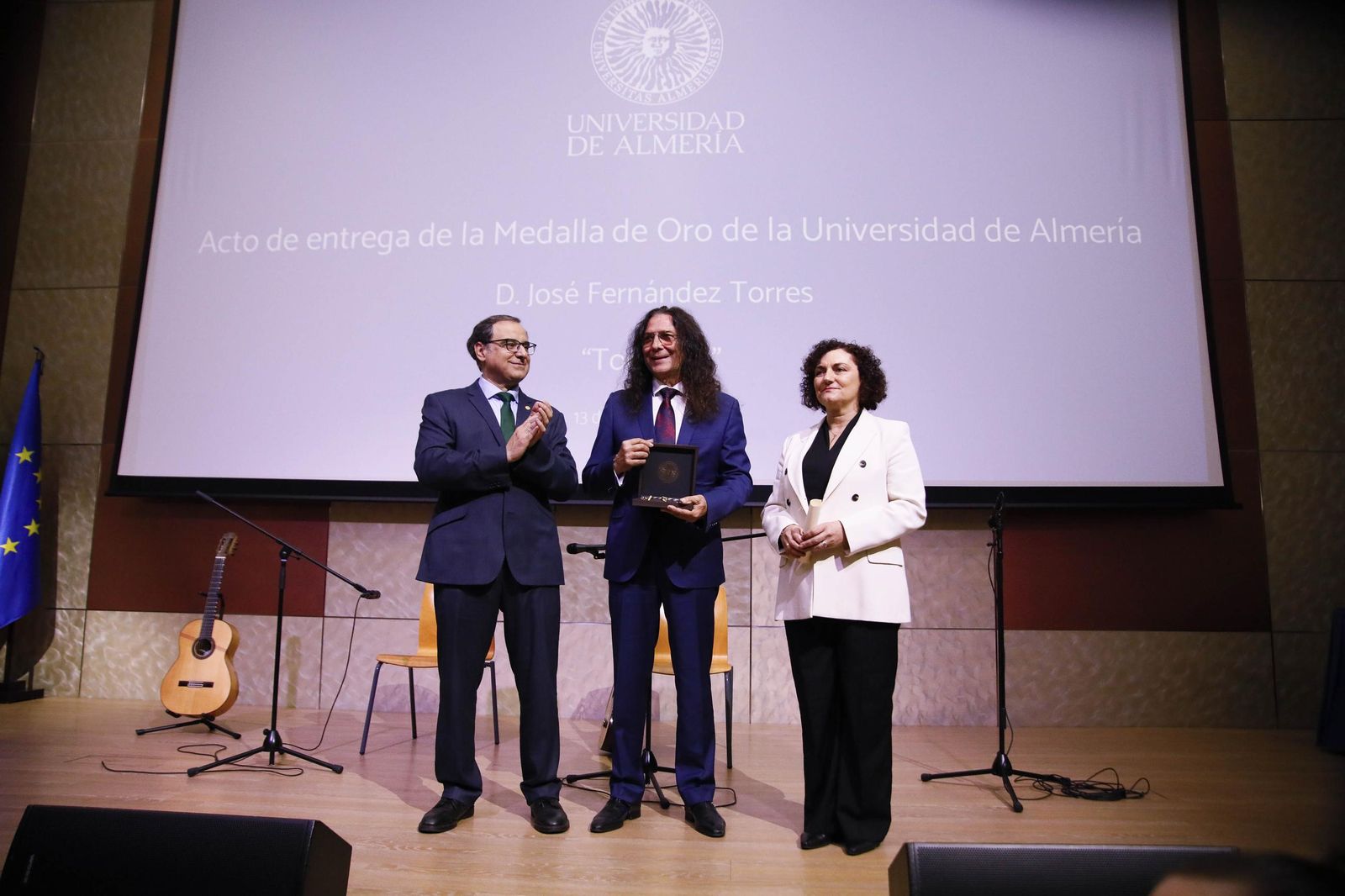 Las imágenes del acto de entrega de la Medalla de Oro a José Fernández Torres Tomatito, en la Universidad de Almería