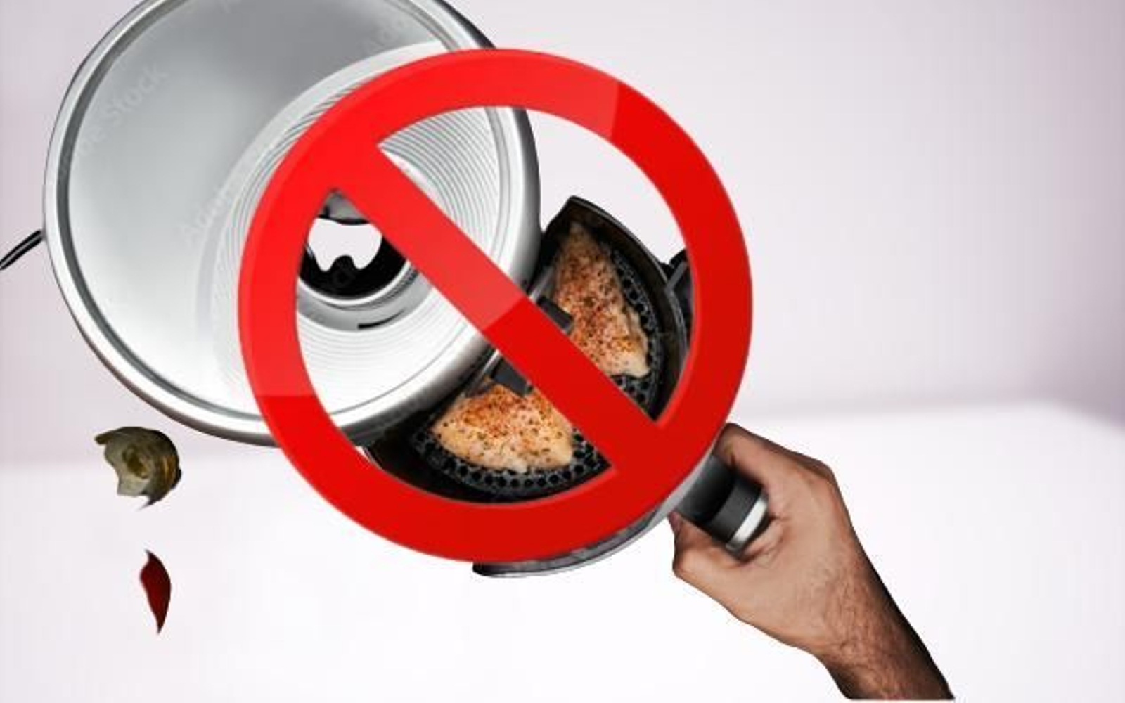 Si te has comprado la freidora de aire mucho cuidado con cocinar estos alimentos