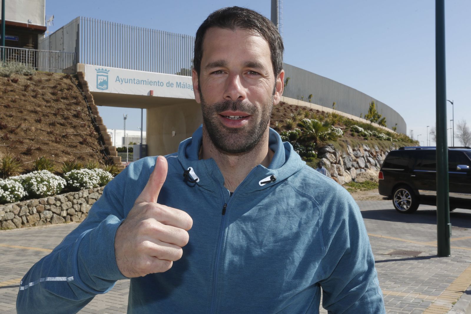 Van Nistelrooy, en la visita a un entrenamiento del equipo en el Ciudad de Málaga