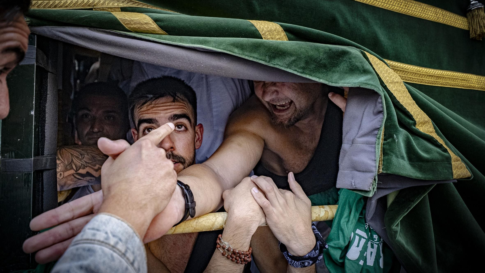 Imágenes de la salida de El Huerto en la Semana Santa de Cádiz 2025