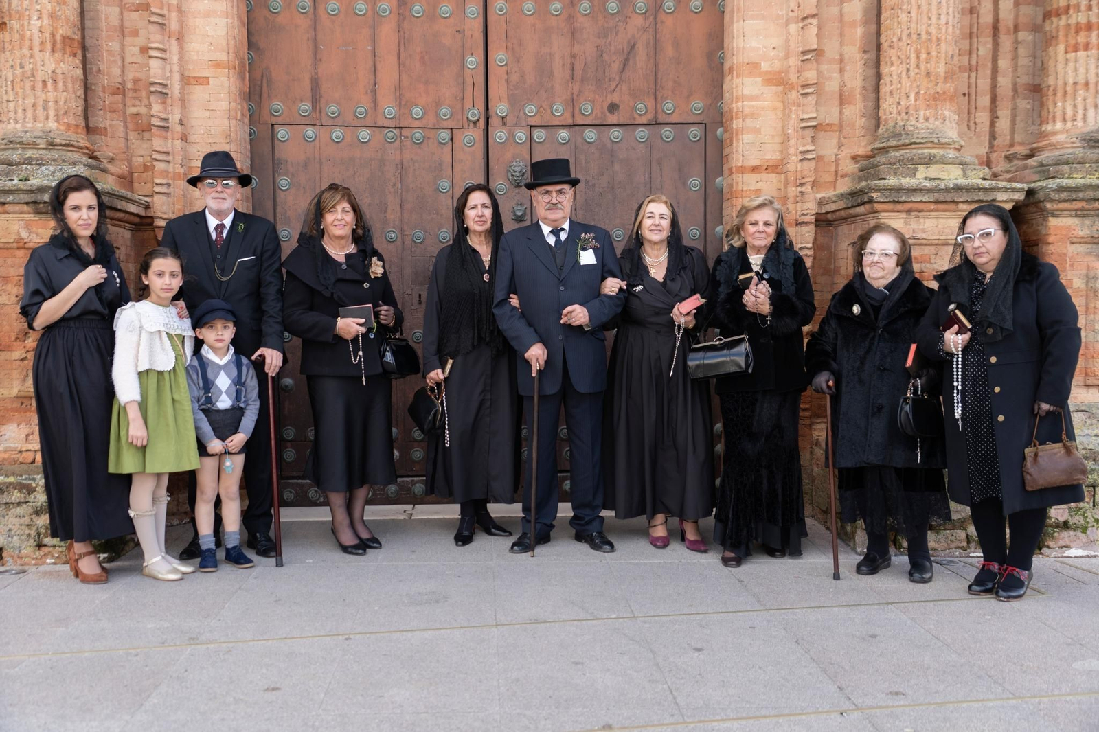 Así se disfrazaron los moguereños para la Feria de Época 1900 de Moguer