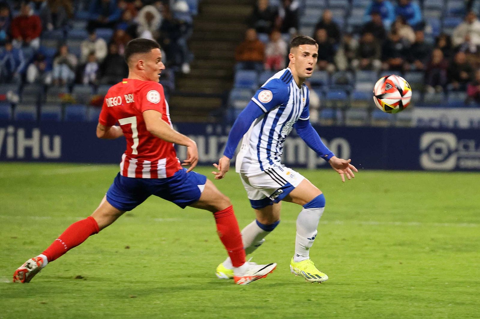 Atlético de Madrid B. El filial colchonero, quien tuvo cedido al Recre a Sergio Díez y estará bajo las órdenes de Fernando Torres, visitará de nuevo el Nuevo Colombino.
