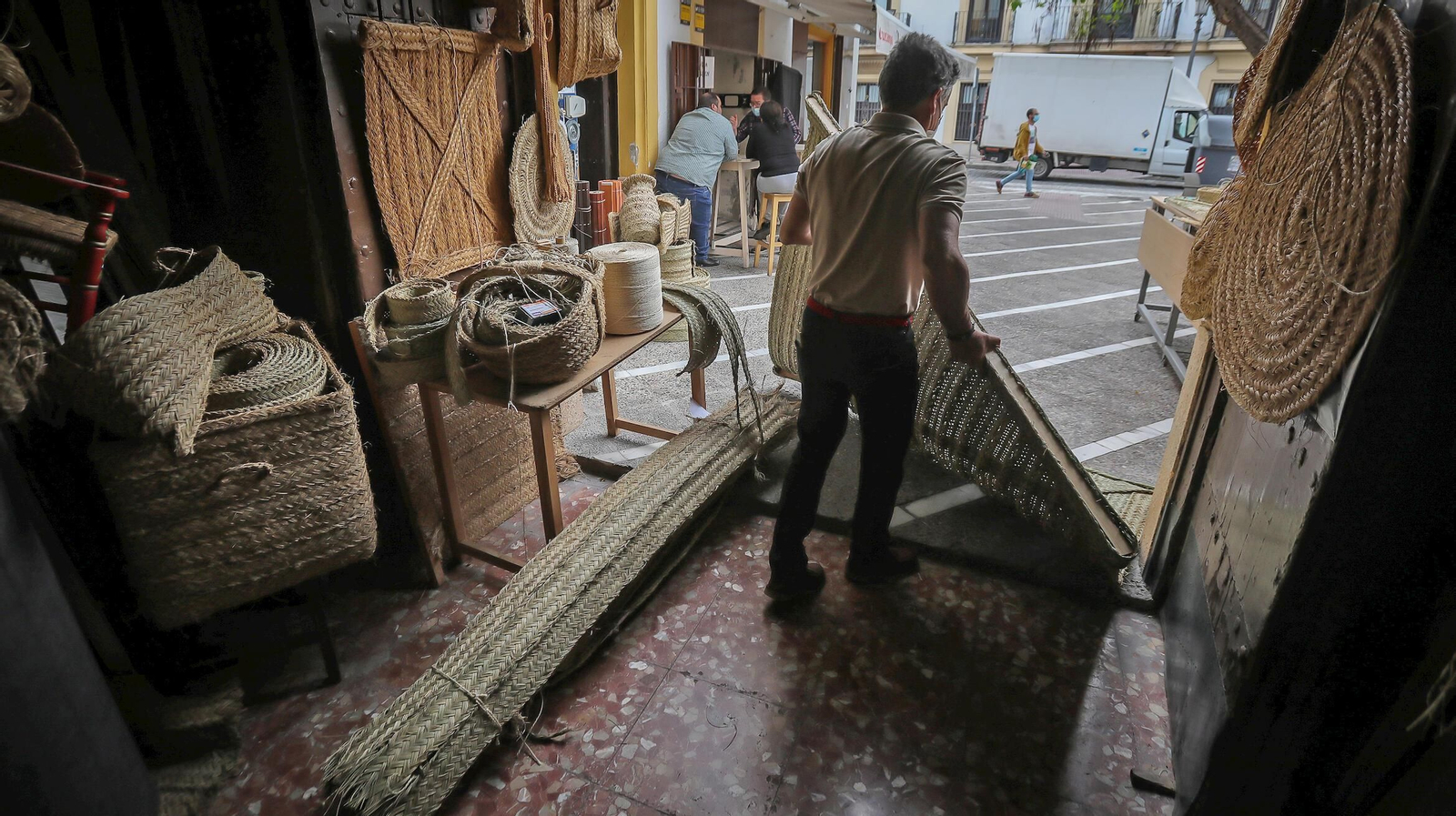 El oficio de la espartería: 101 años de historia con la familia Becerra